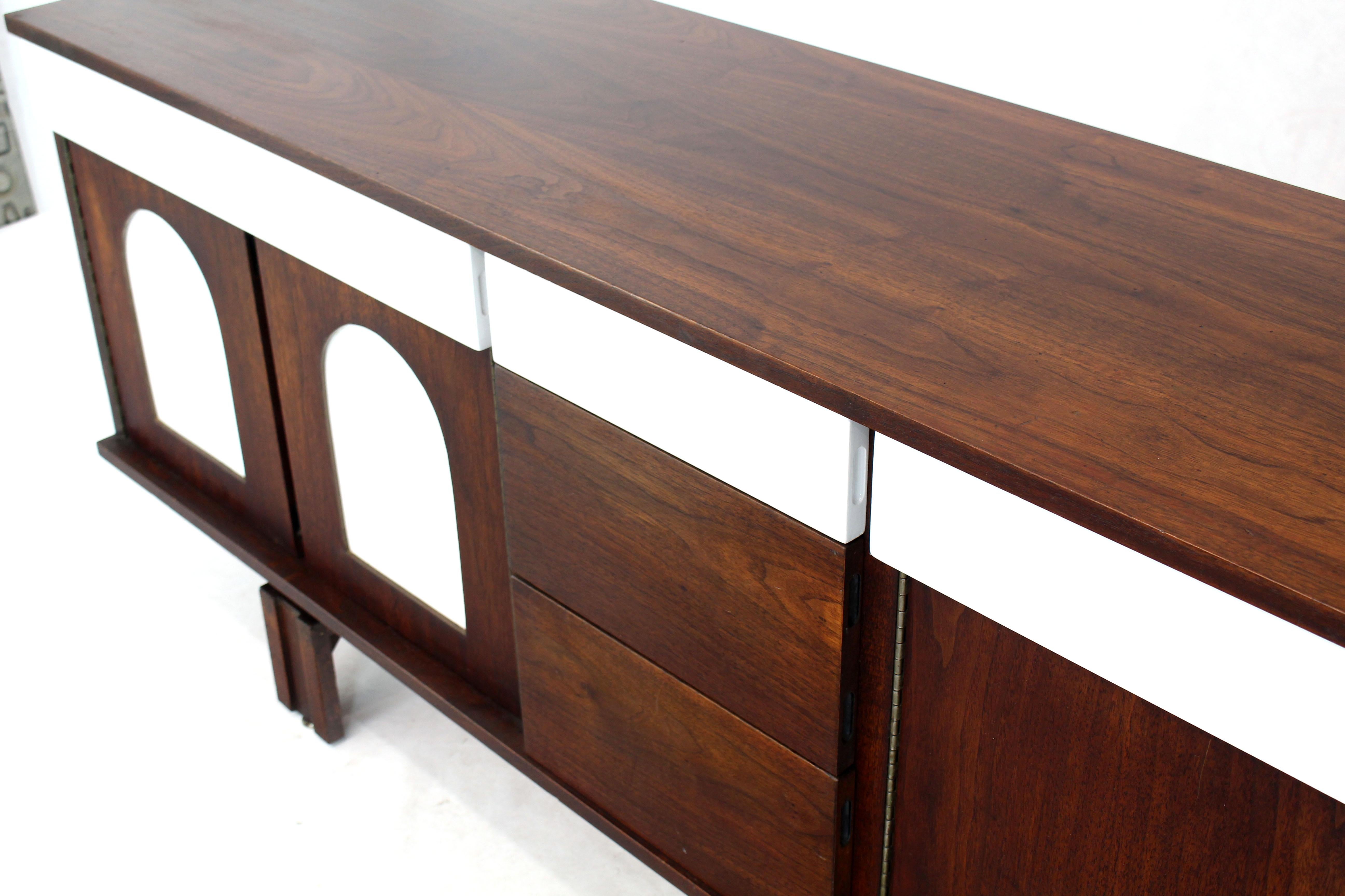 American Two-Tone White Lacquer Oiled Walnut Low Long Credenza Dresser Cabinet For Sale