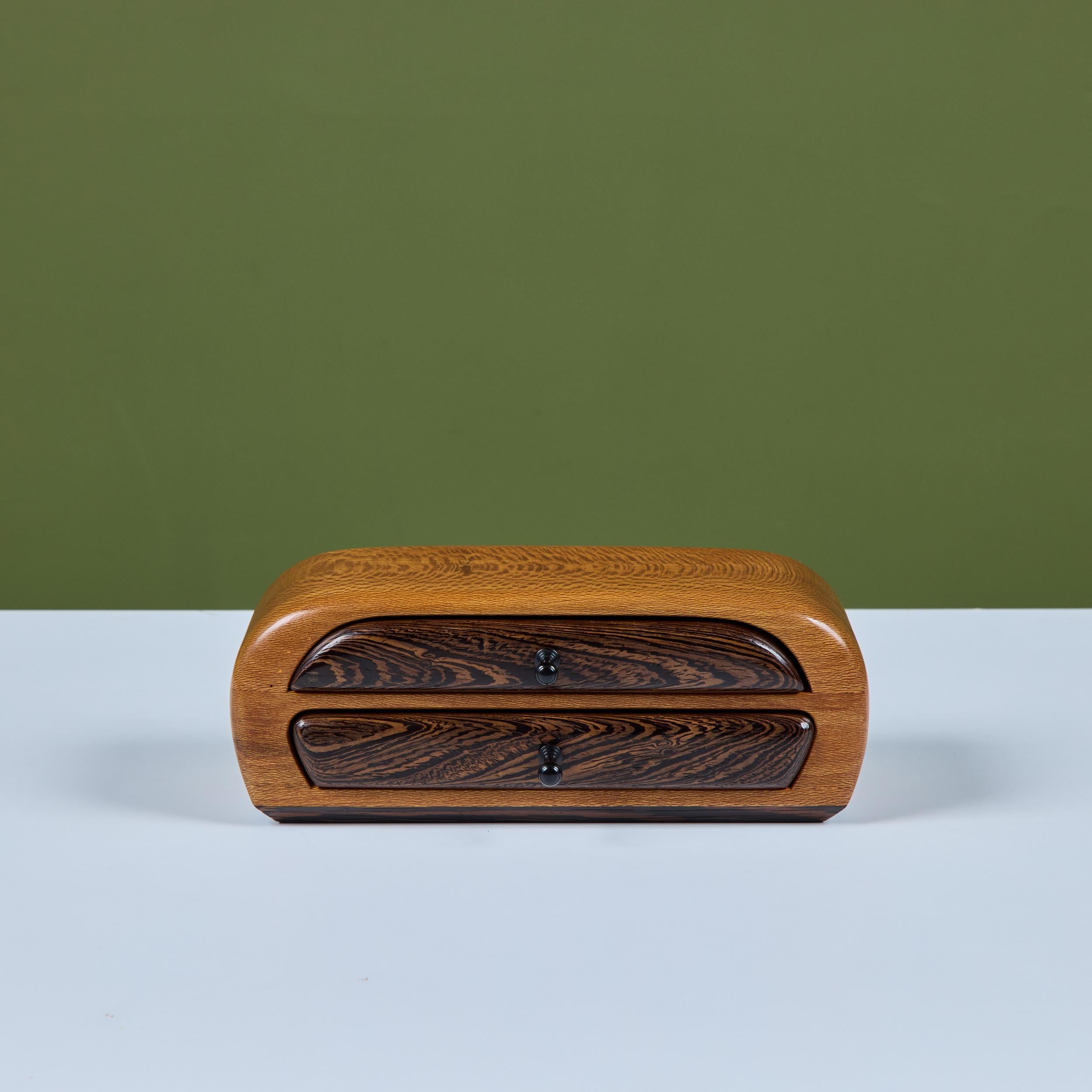 Américain Boîte à bijoux en Wood Wood bicolore en vente
