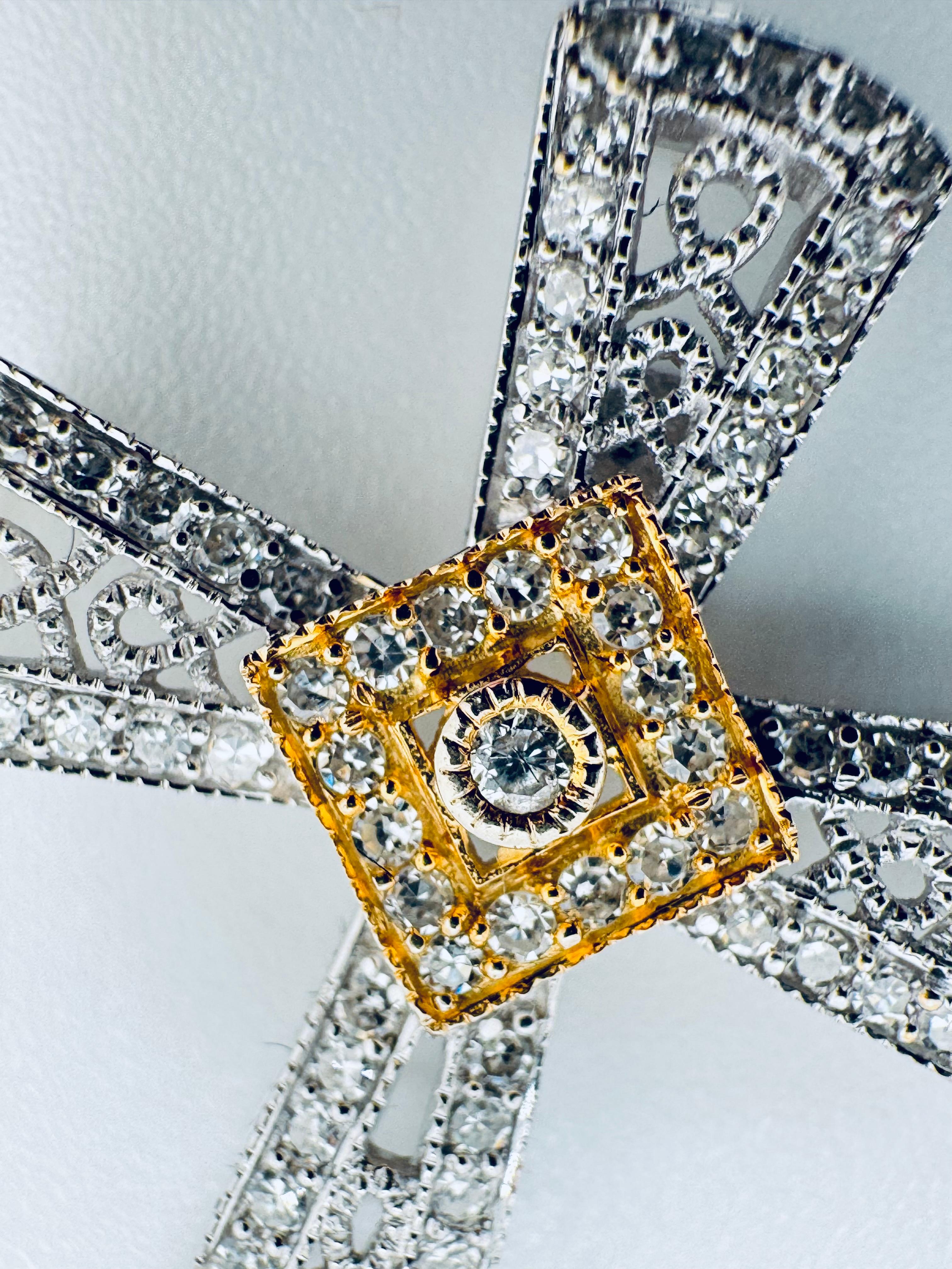 da uomo o donna Ciondolo a croce con diamante in oro 14K bicolore in vendita