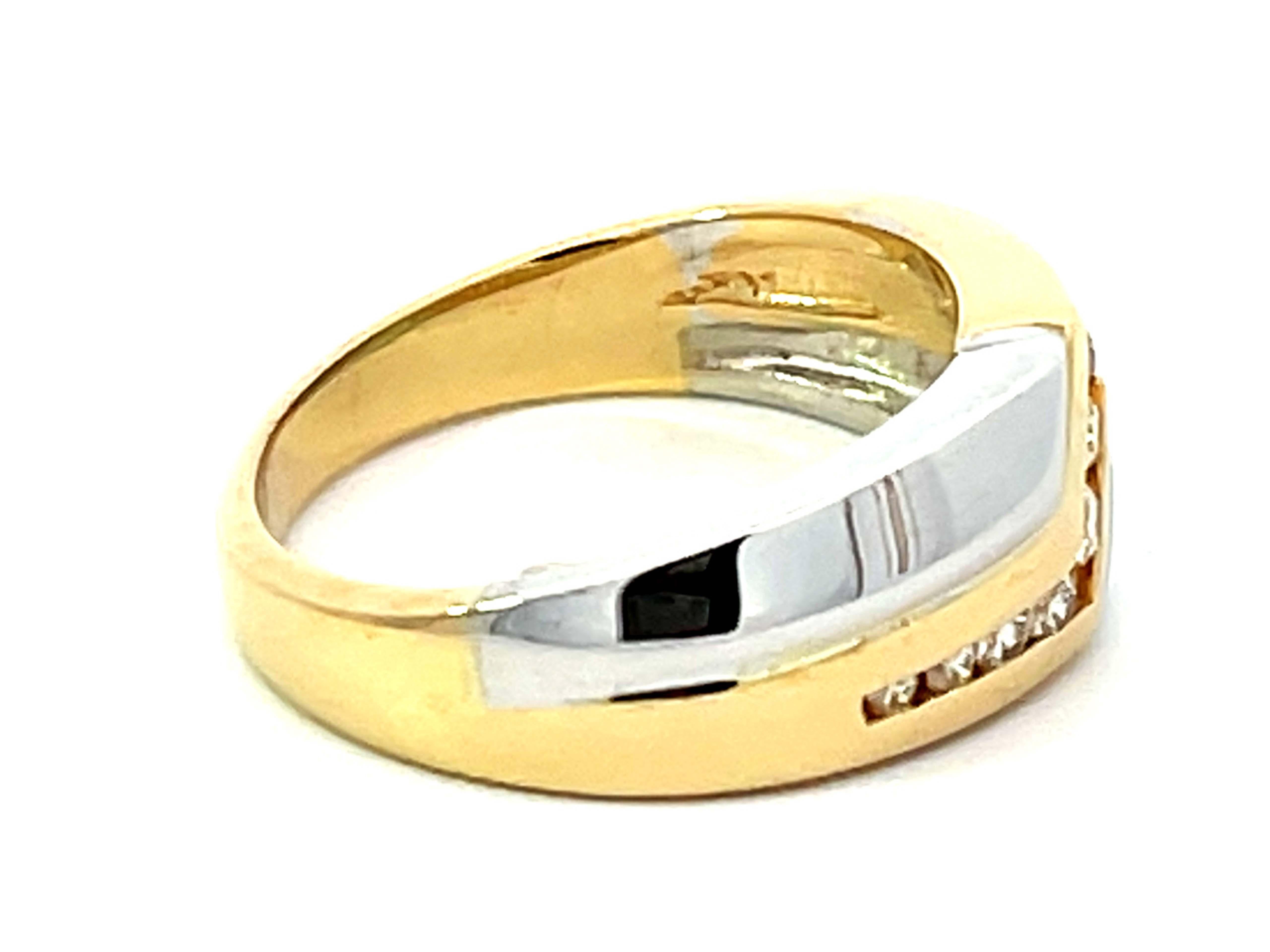 Two Toned Gold Mens Ring with Diamonds 14K Yellow Gold In Excellent Condition For Sale In Honolulu, HI