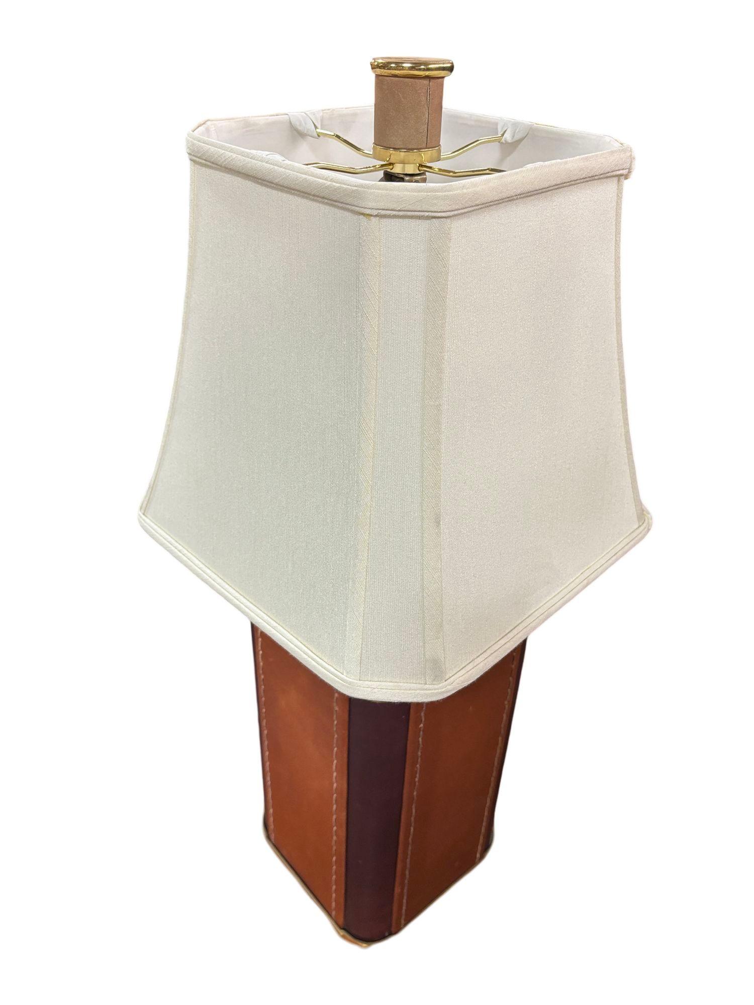 Two-Toned Square Leather Wrapped Table Lamp with Gold Trim In Excellent Condition For Sale In Van Nuys, CA