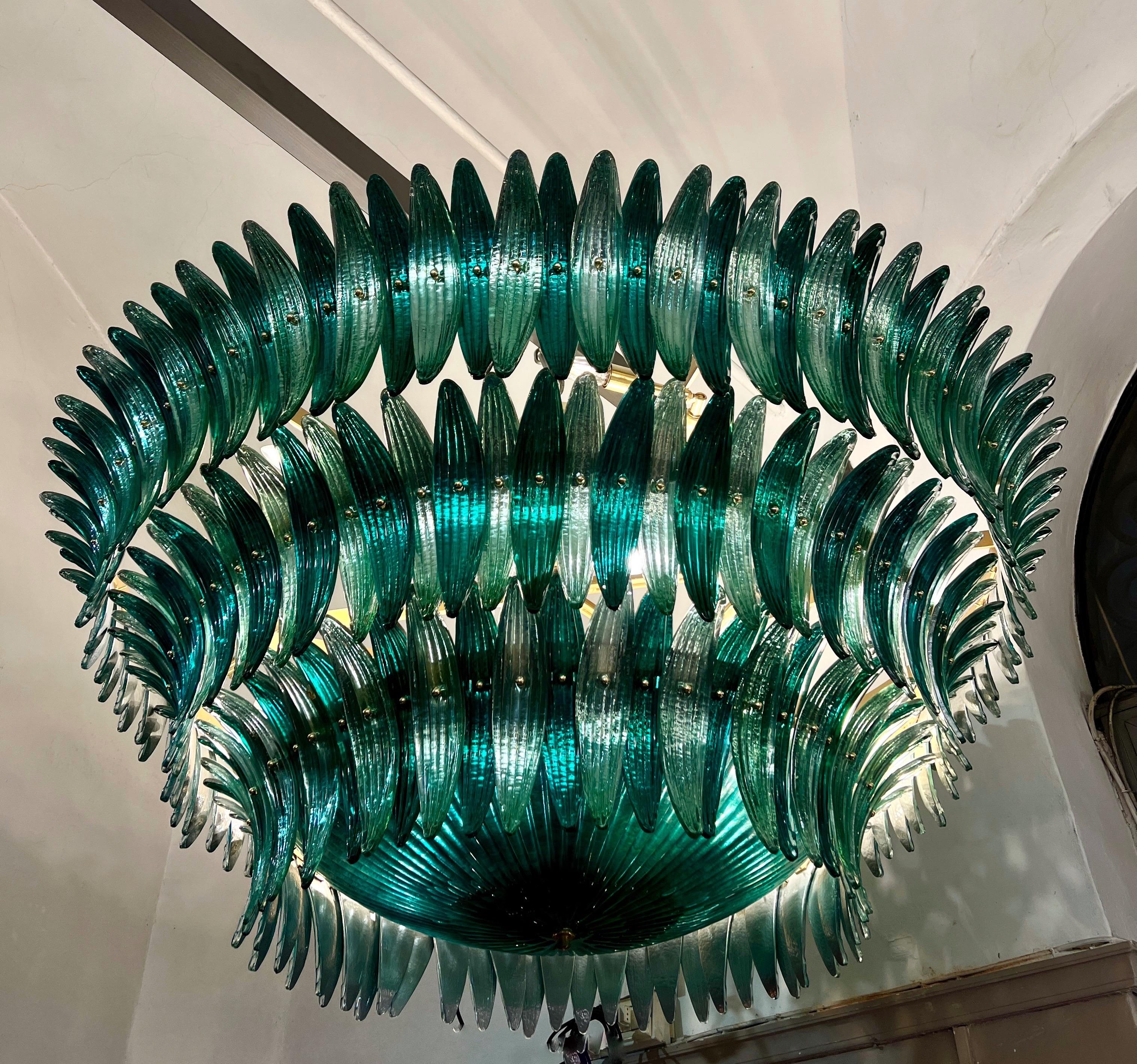 Two Tones Mirrored Green Murano Glass Leaves Chandelier 1980 For Sale 3