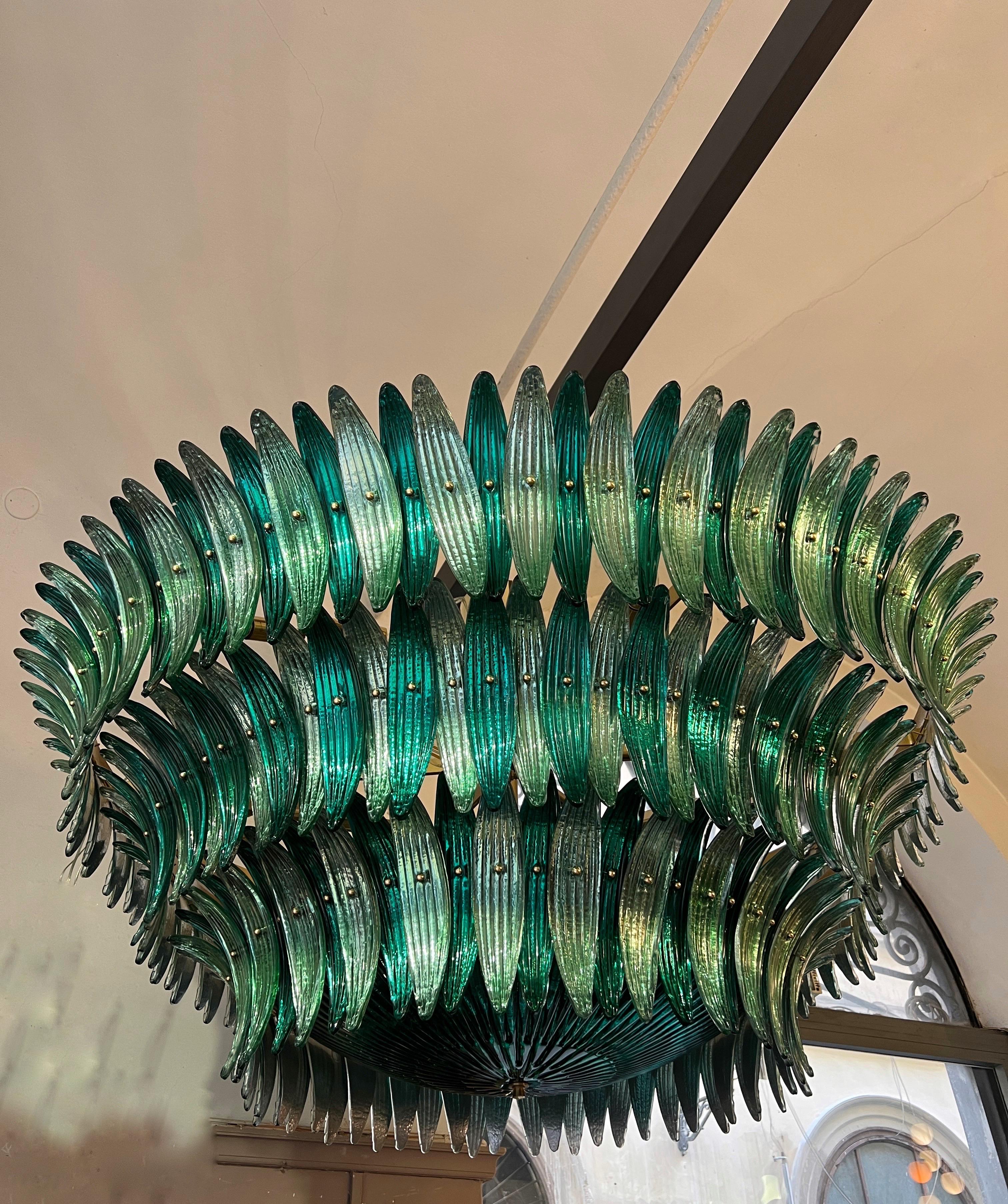 Italian Two Tones Mirrored Green Murano Glass Leaves Chandelier 1980 For Sale
