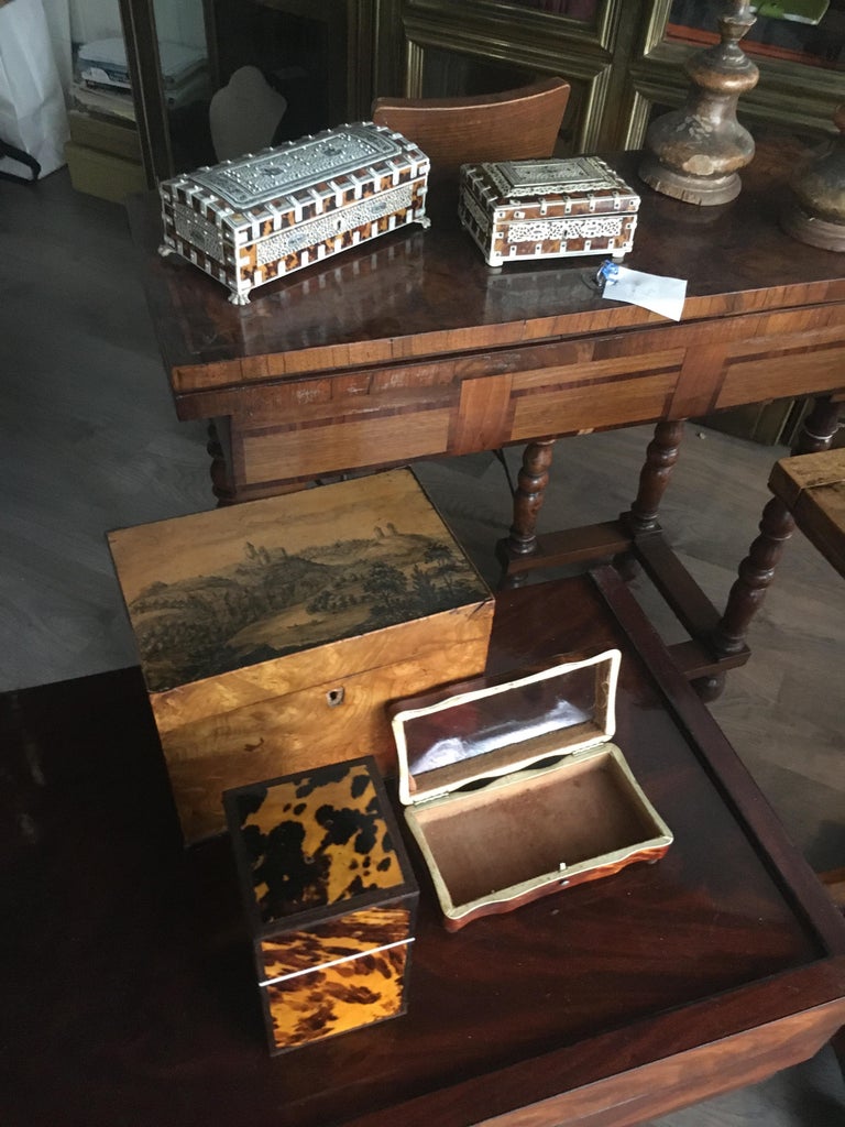 Two Tortoise Shell Veneer Boxes In Good Condition For Sale In Buchanan, MI