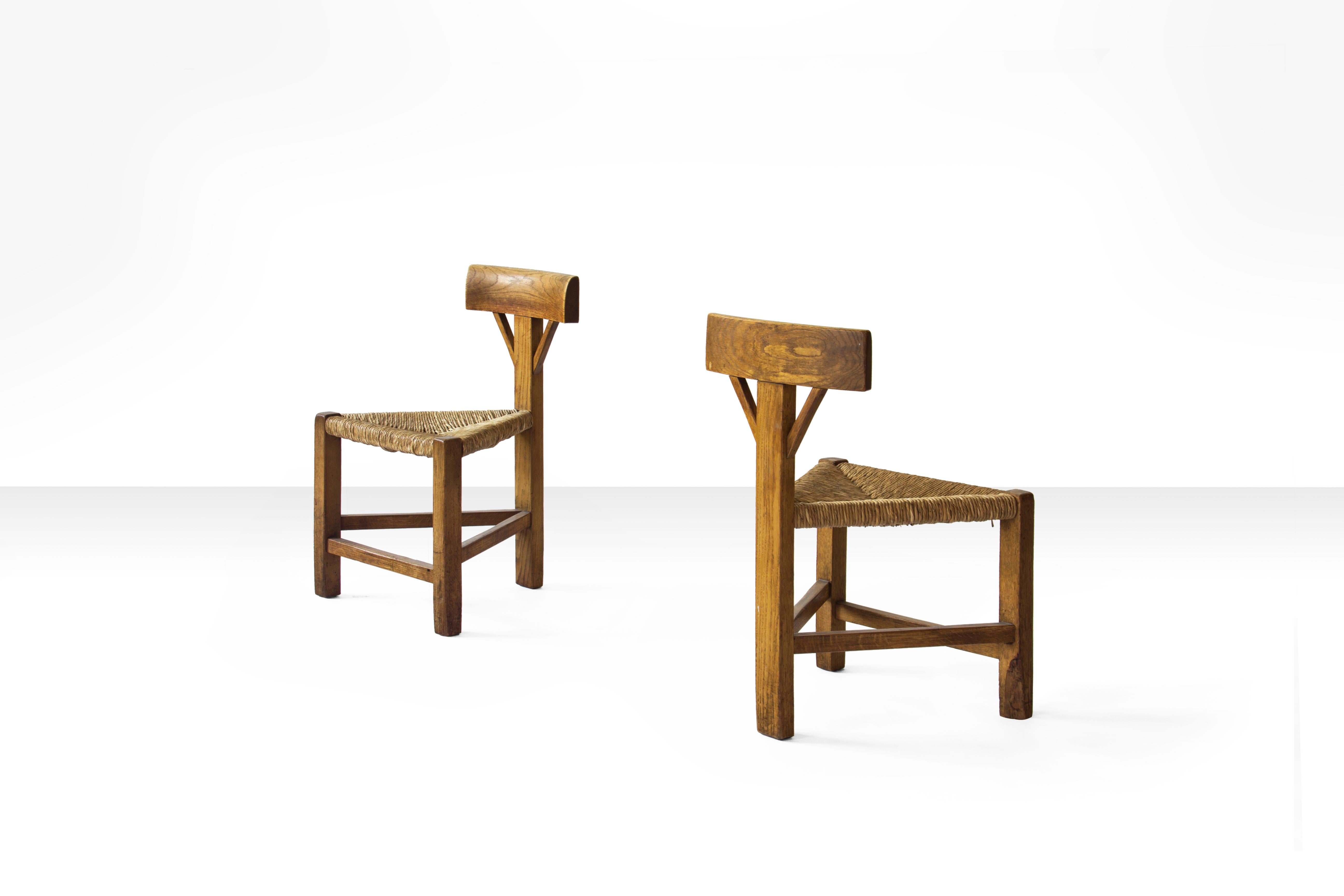 Mid-Century Modern Two triangular Midcentury Chairs in the Manner of Charlotte Perriand