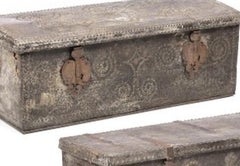 Two trunks - 17th century