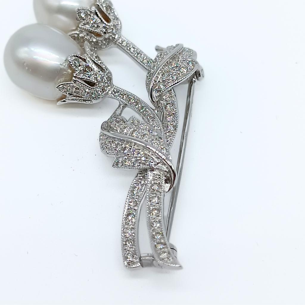 Women's or Men's Two Tulips on branch in White Gold with Diamonds and Pearls For Sale