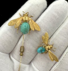 Zwei türkisfarbene Diamant-Broschen in Form von Bienen aus 18-karätigem Gold im Retro-Stil aus Italien, in Lebensgröße