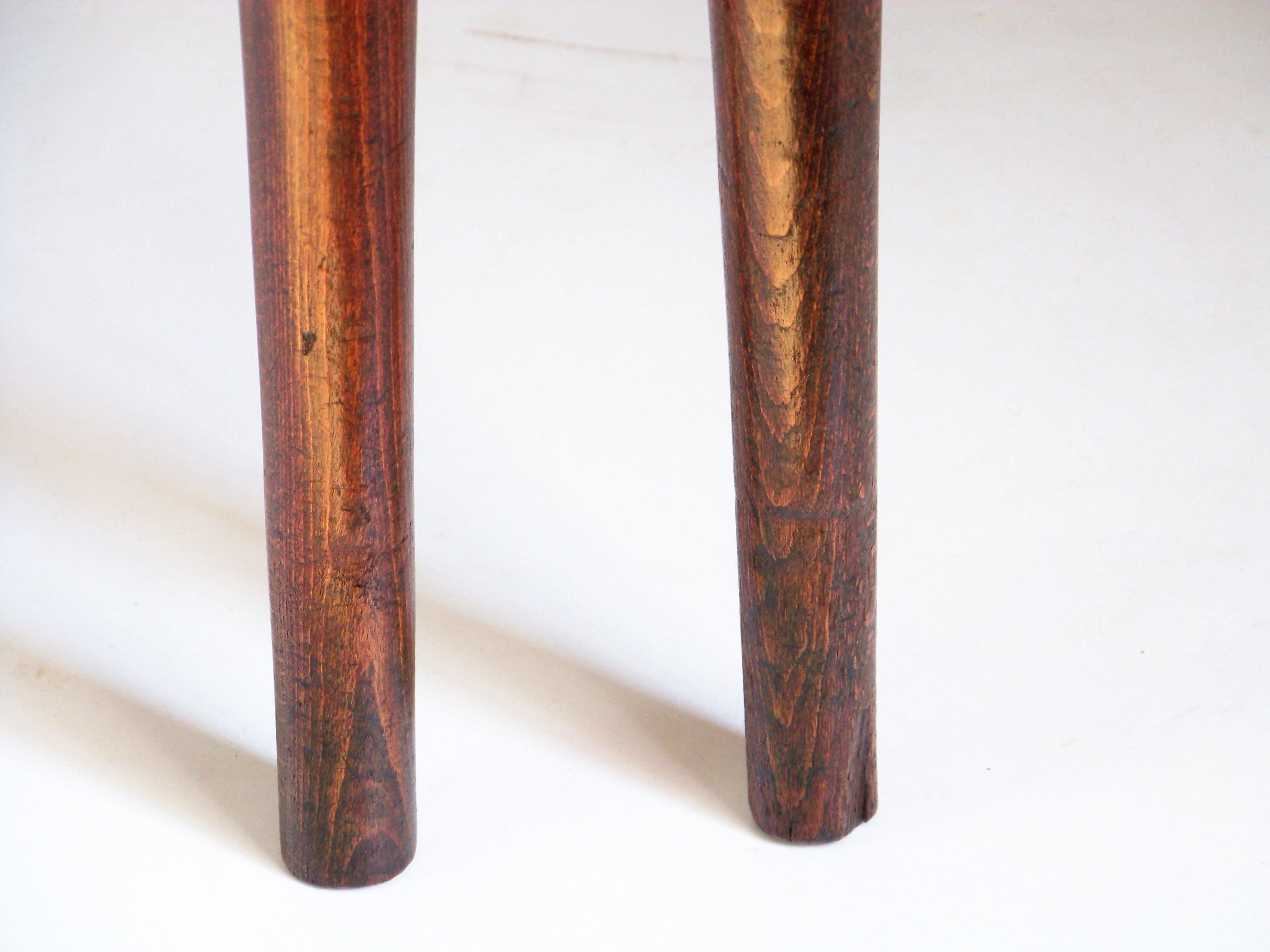 Legno curvato Due sedie uniche J&J Kohn del 1915, Hotel Ambassador di Praga, Josef Hoffmann in vendita