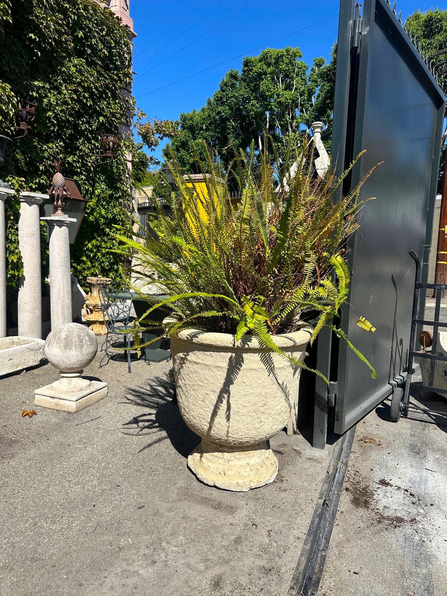 Two Very Large Hand Carved Antique Stone Urns Planters Anduze Rustic Jardinières en vente 5