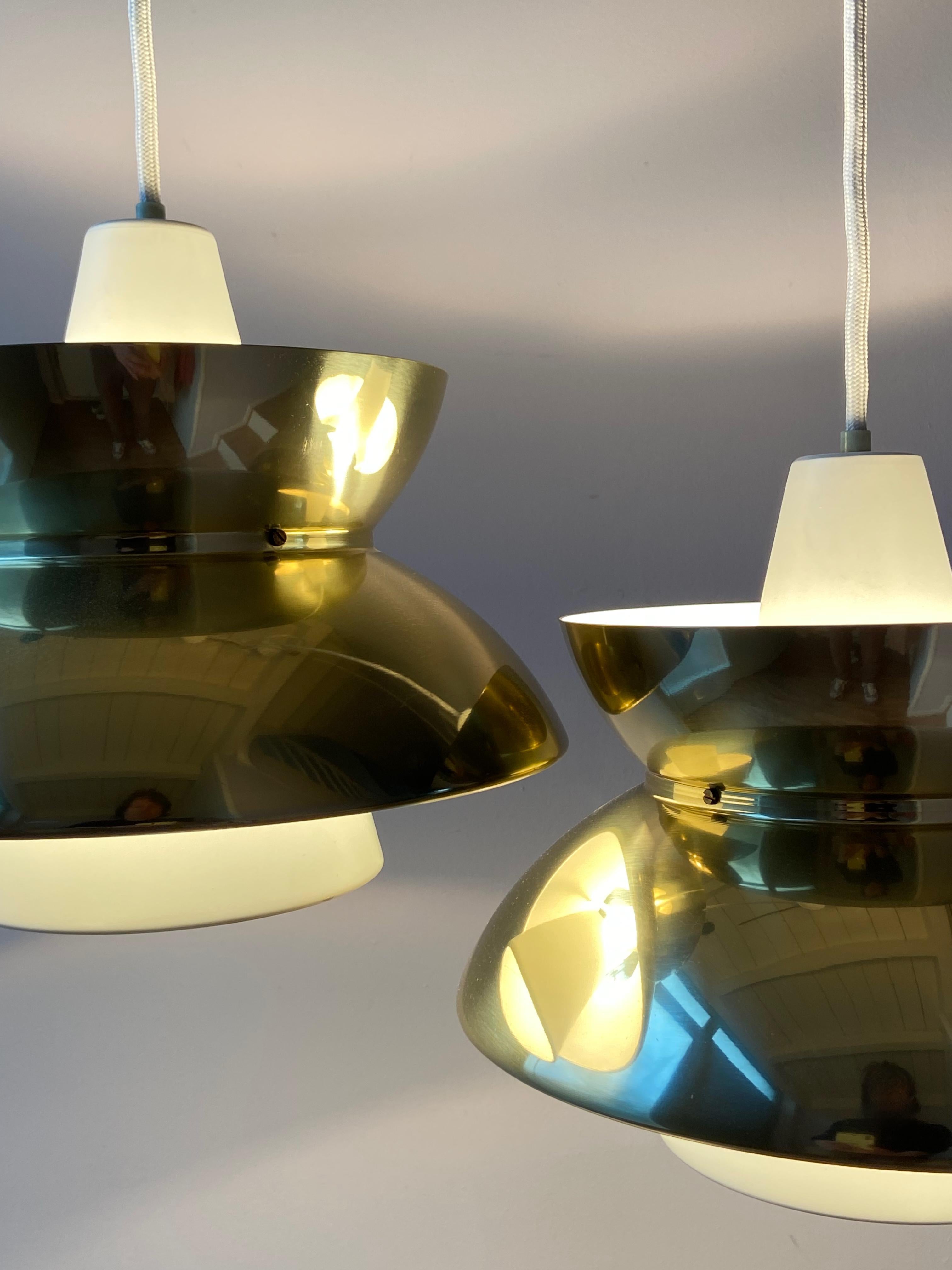 Deux lampes à suspension Doo-Wop vintage par Louis Poulsen, Danemark en vente 1
