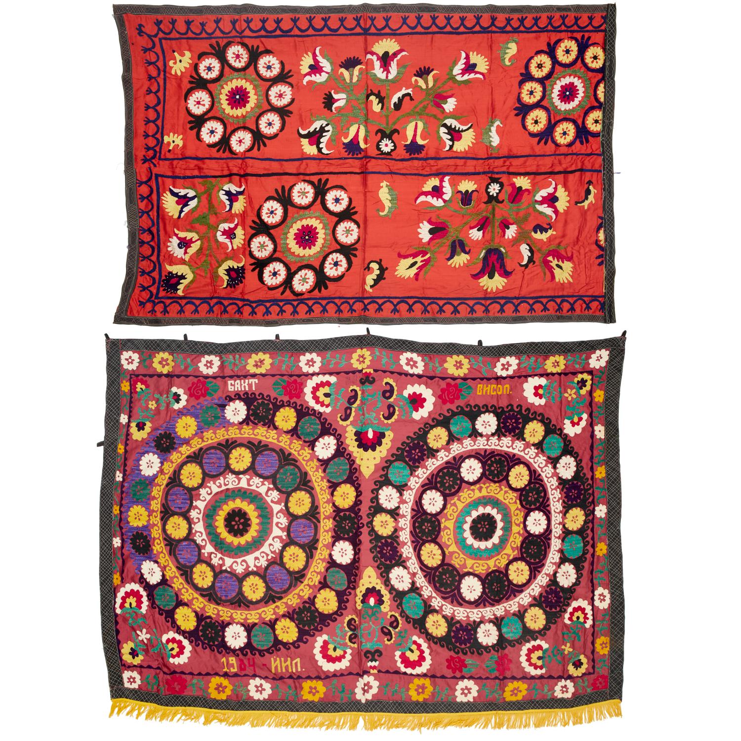 Deux textiles vintage brodés de style Suzani d'Asie centrale - Ex Lewis Stein en vente 5