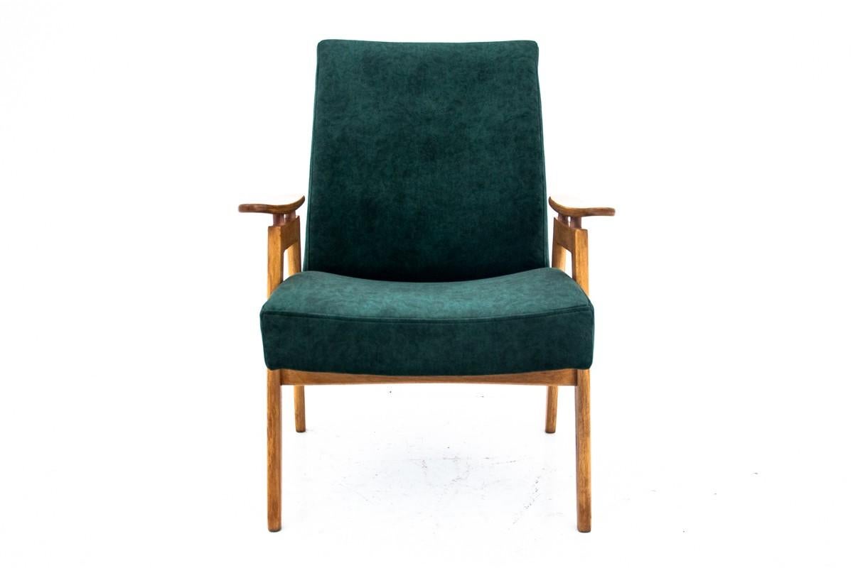 Grüne Sessel im Vintage-Stil von Jaroslav mdek für Jitona, Tschechoslowakei, 1960er Jahre (Buchenholz) im Angebot
