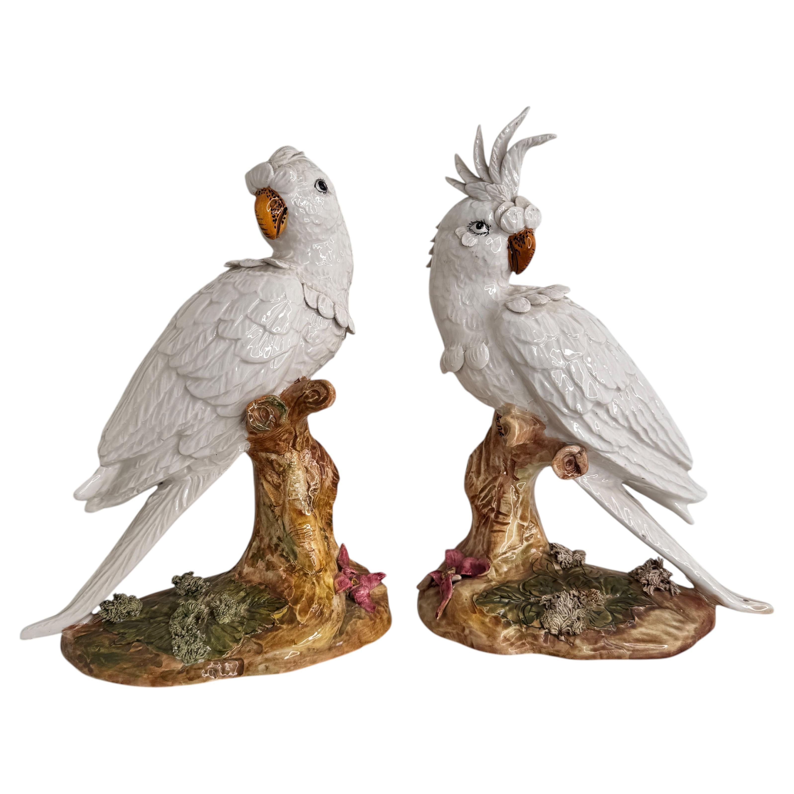 Zwei Vintage Hollywood-Regency-Skulpturen mit Papagei-Krokodilstatuen, Italien, 1950er Jahre