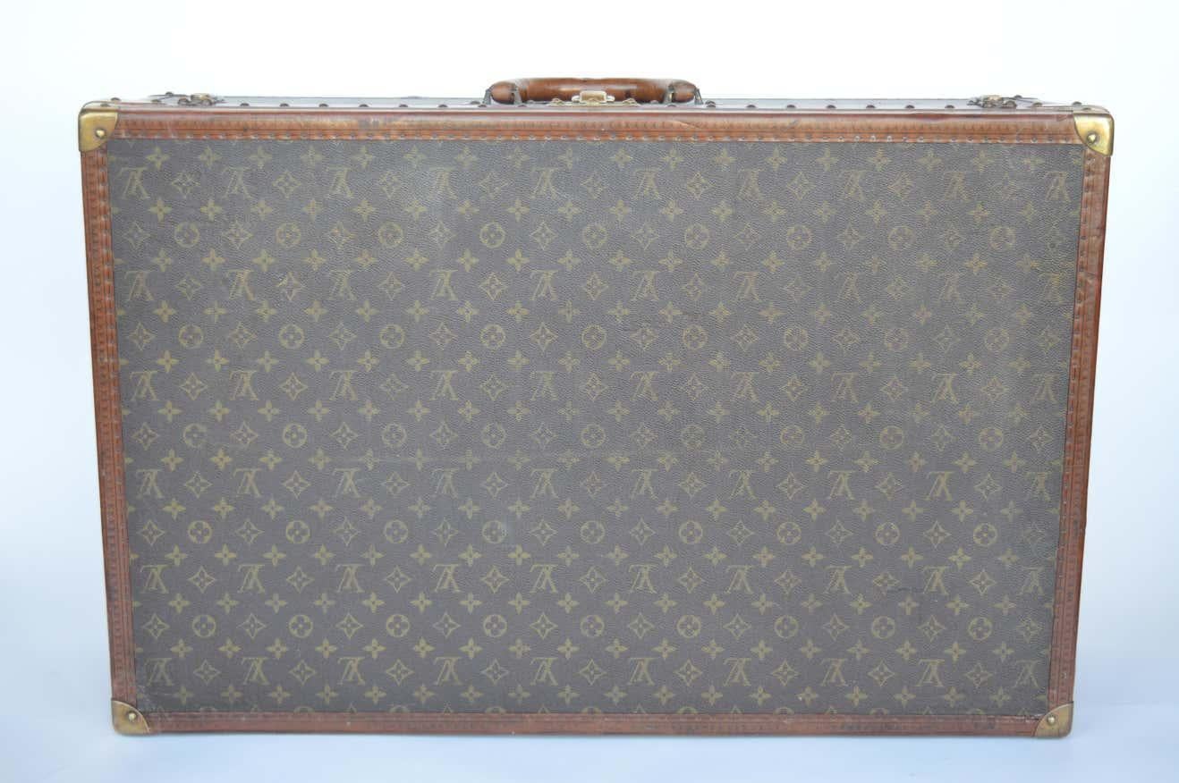 Zwei alte Louis Vuitton-Koffer (Leder) im Angebot