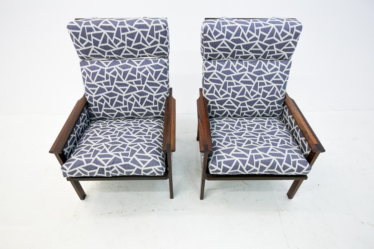 Scandinavian modern blue armchairs from Denmark, from 1960s.
After renovation, new upholstery. Rosewood in very good condition.