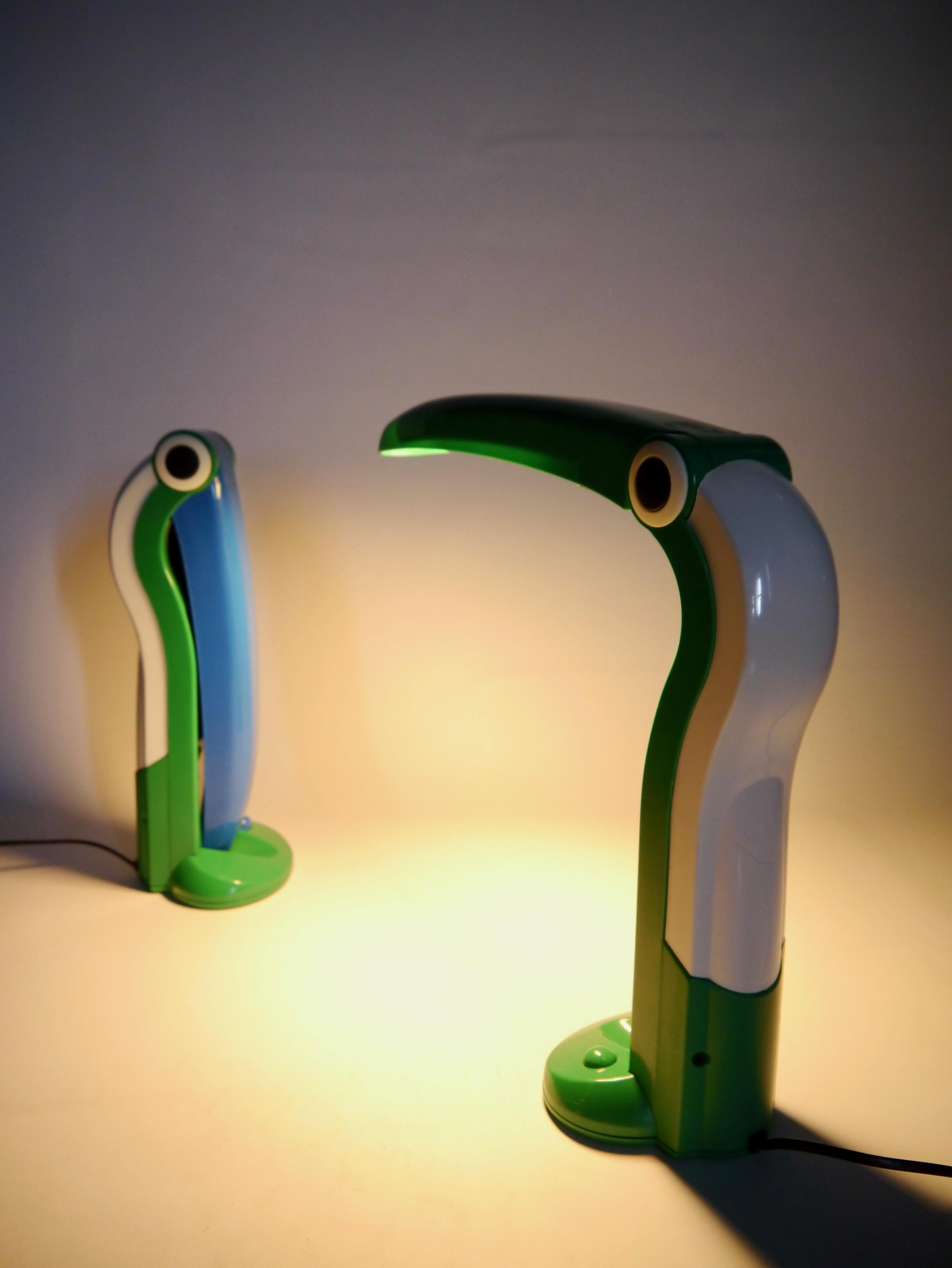 Two Vintage Toucan / Pelican Lamps, New in Box, Taiwan, 1990s In Excellent Condition In Barcelona, ES