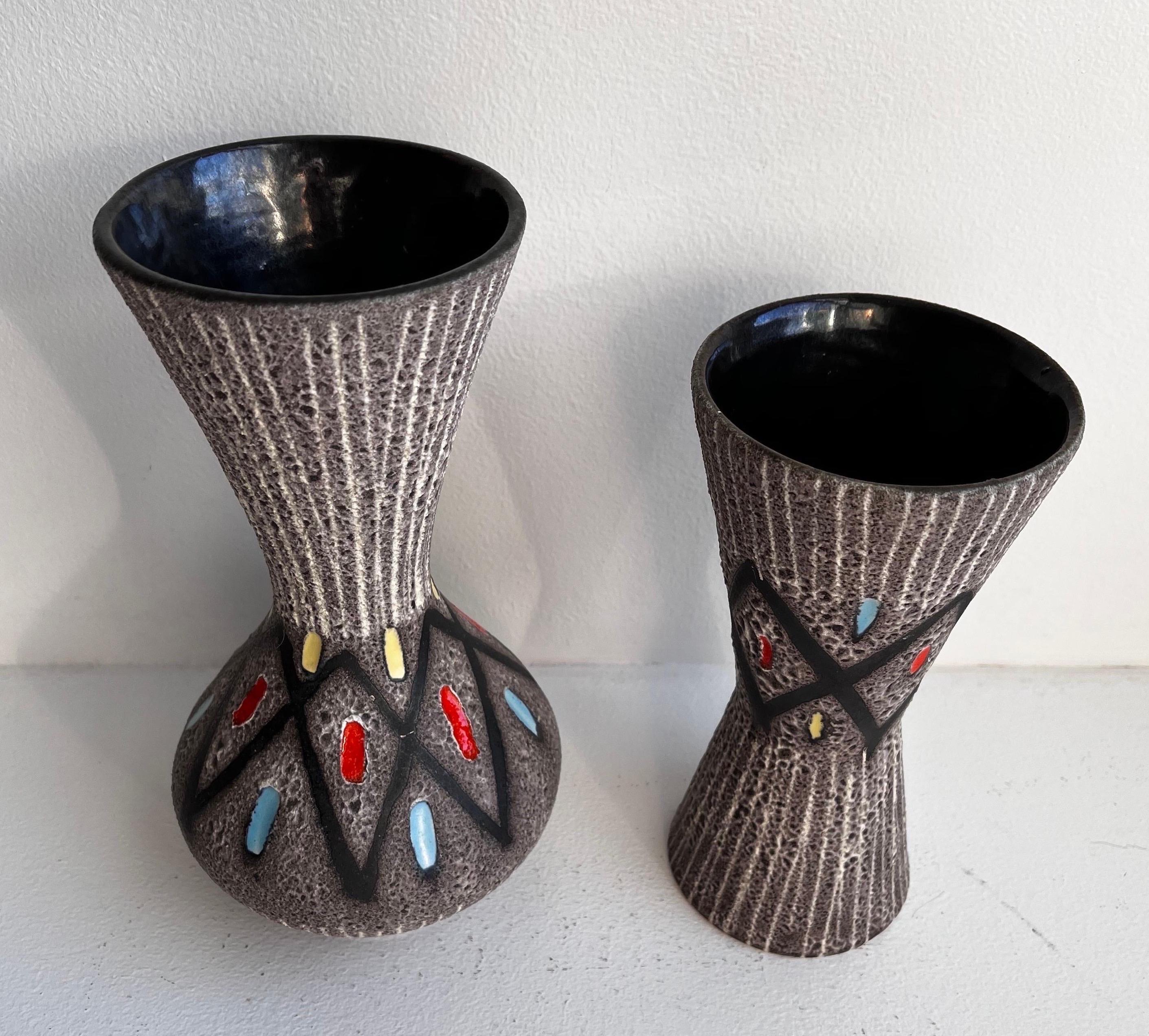 Zwei Vintage-Vasen mit der Markierung „Foreign“ von Scheurich, ca. 1960er Jahre (Moderne der Mitte des Jahrhunderts) im Angebot
