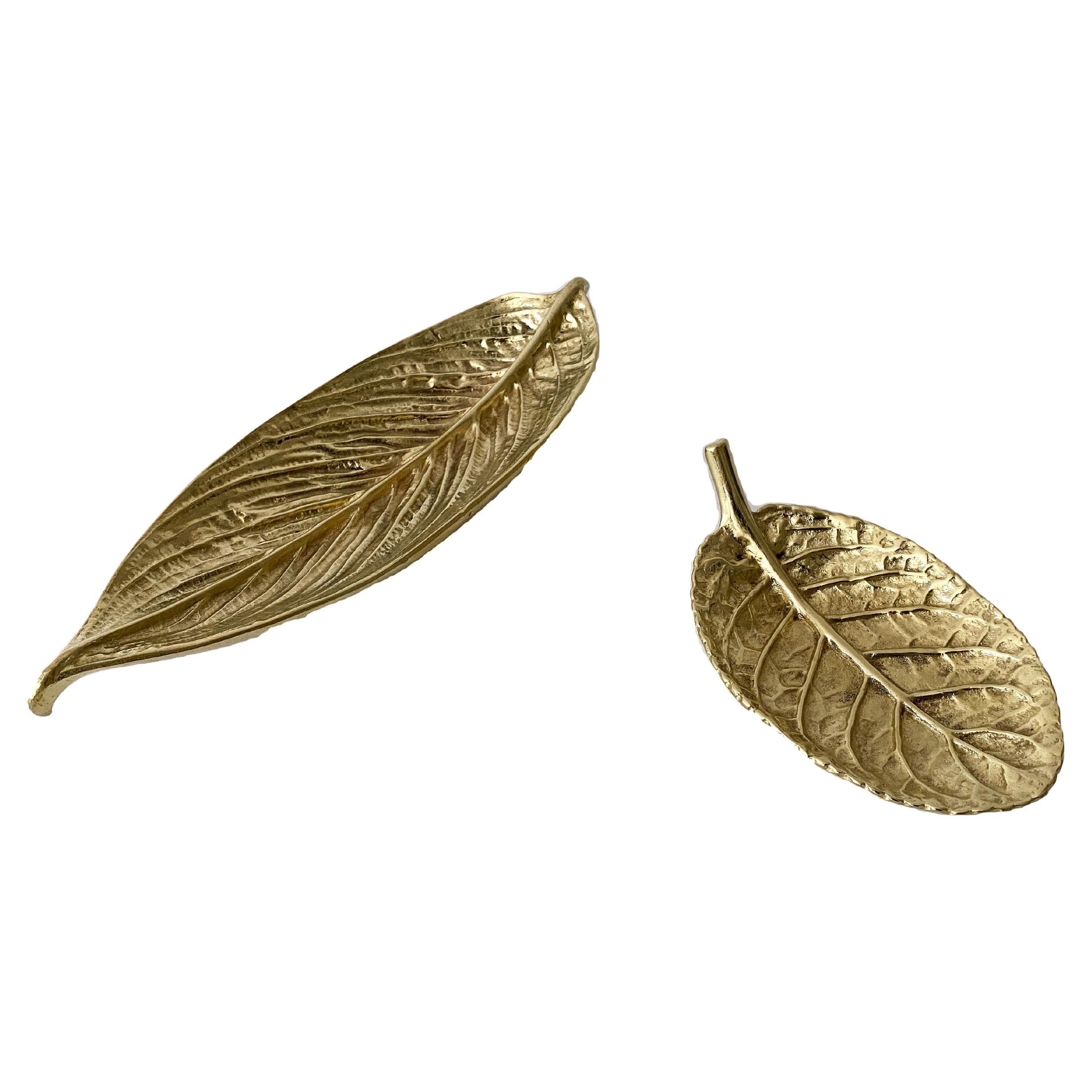 Two Vintage Virginia Metalcrafters Solid Brass Leaves, Gloxinia and Calathea For Sale