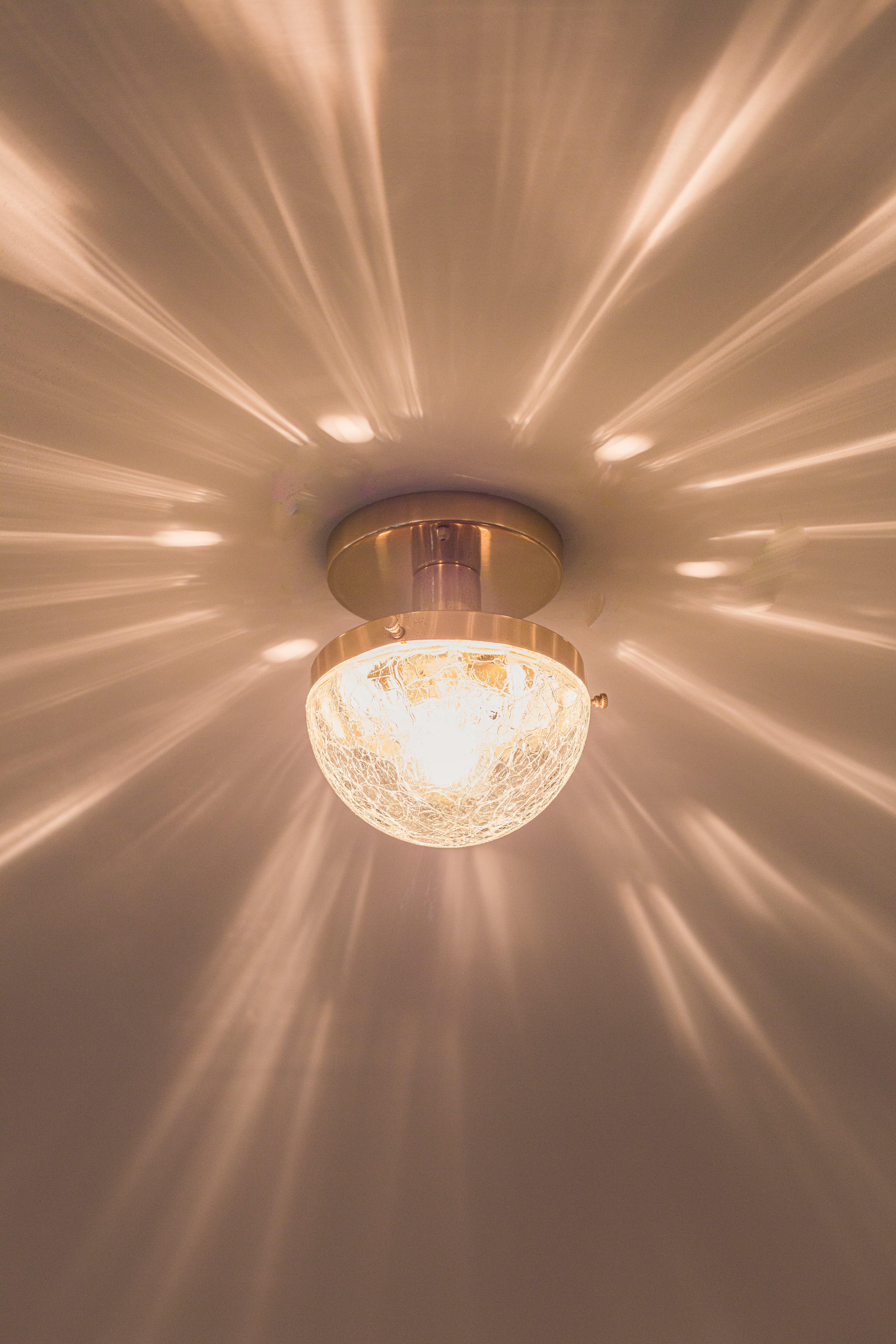 Due lampade da parete/soffitto, Design di Carlo Montalto & Filhos, Brasile, anni '60 In condizioni buone in vendita a New York, NY