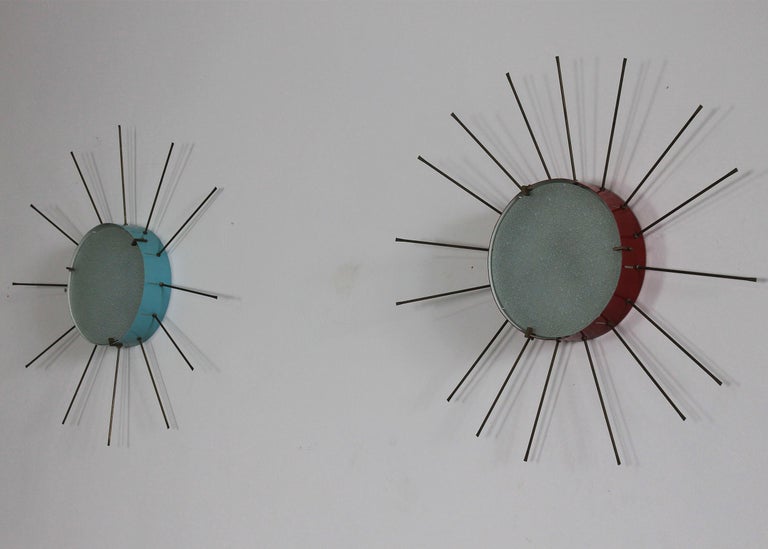 Mid-Century Modern Two Wall Lamps in Red and Blue Lacquered Metal and Glass by G.C.M.E. 1950s Italy For Sale