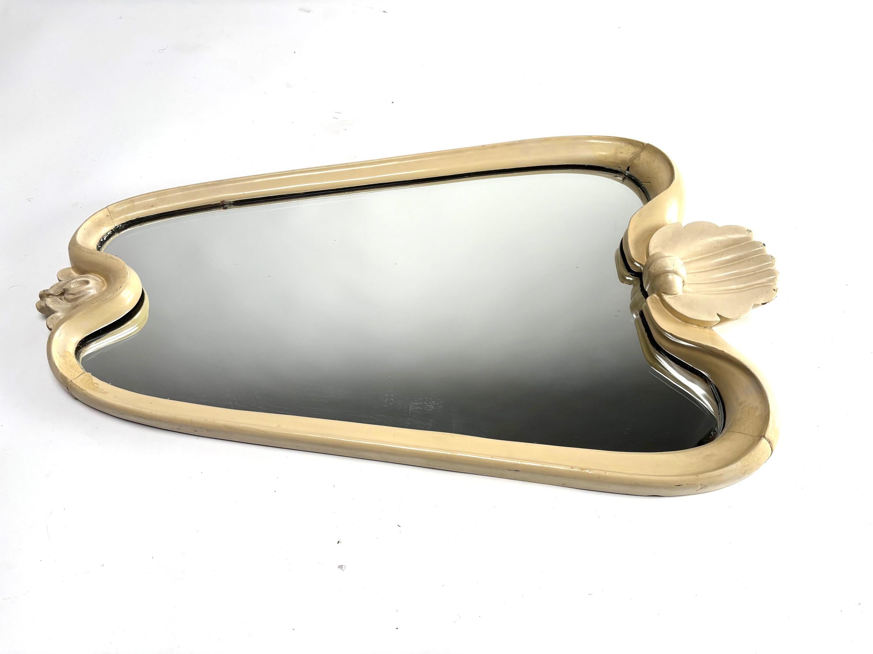 Deux miroirs muraux dans le style d'Osvaldo Borsani, Italie, années 1950 en vente 1