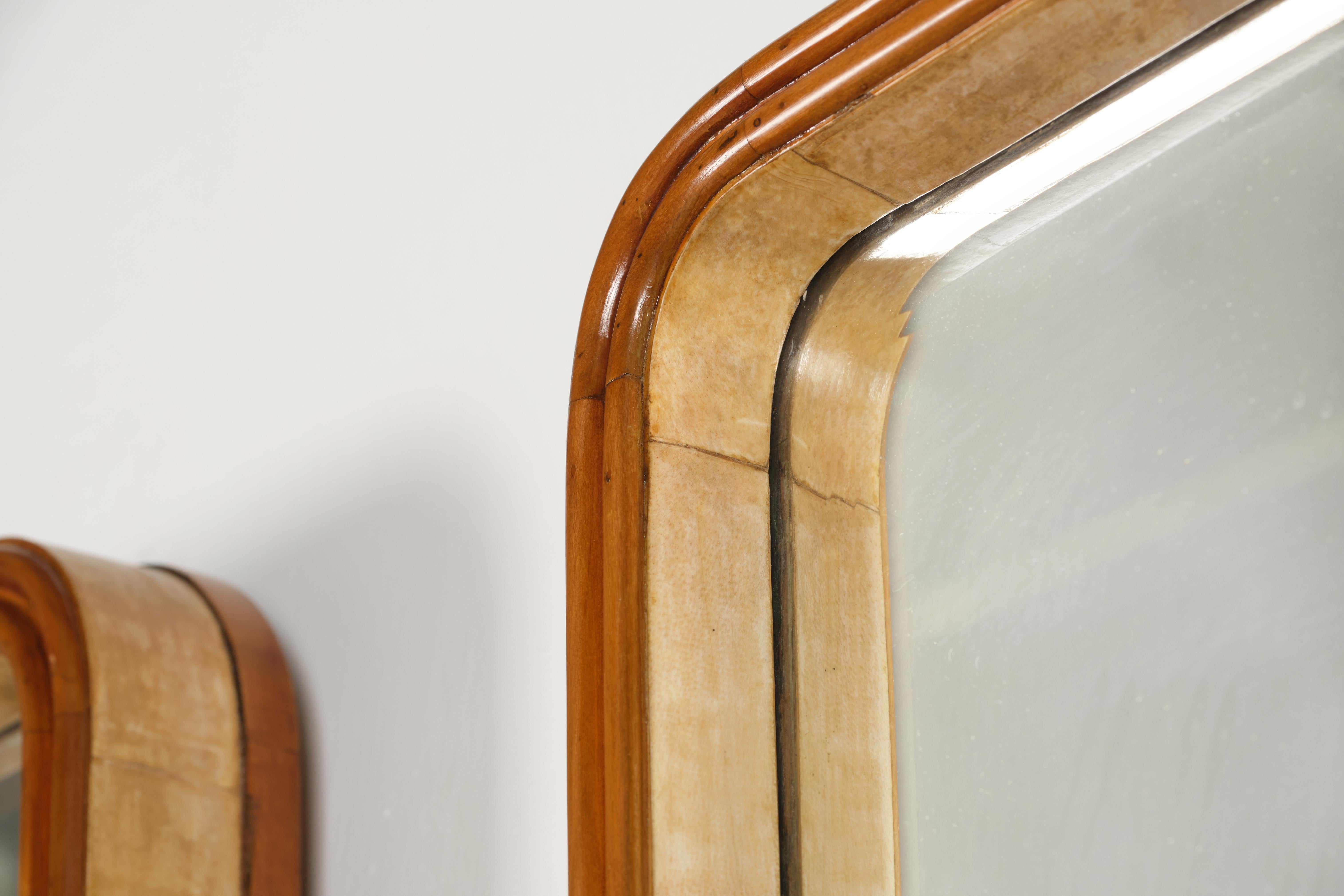 Two Wall Mirrors in Wood and Parchment, 1940 circa In Good Condition In Milan, IT