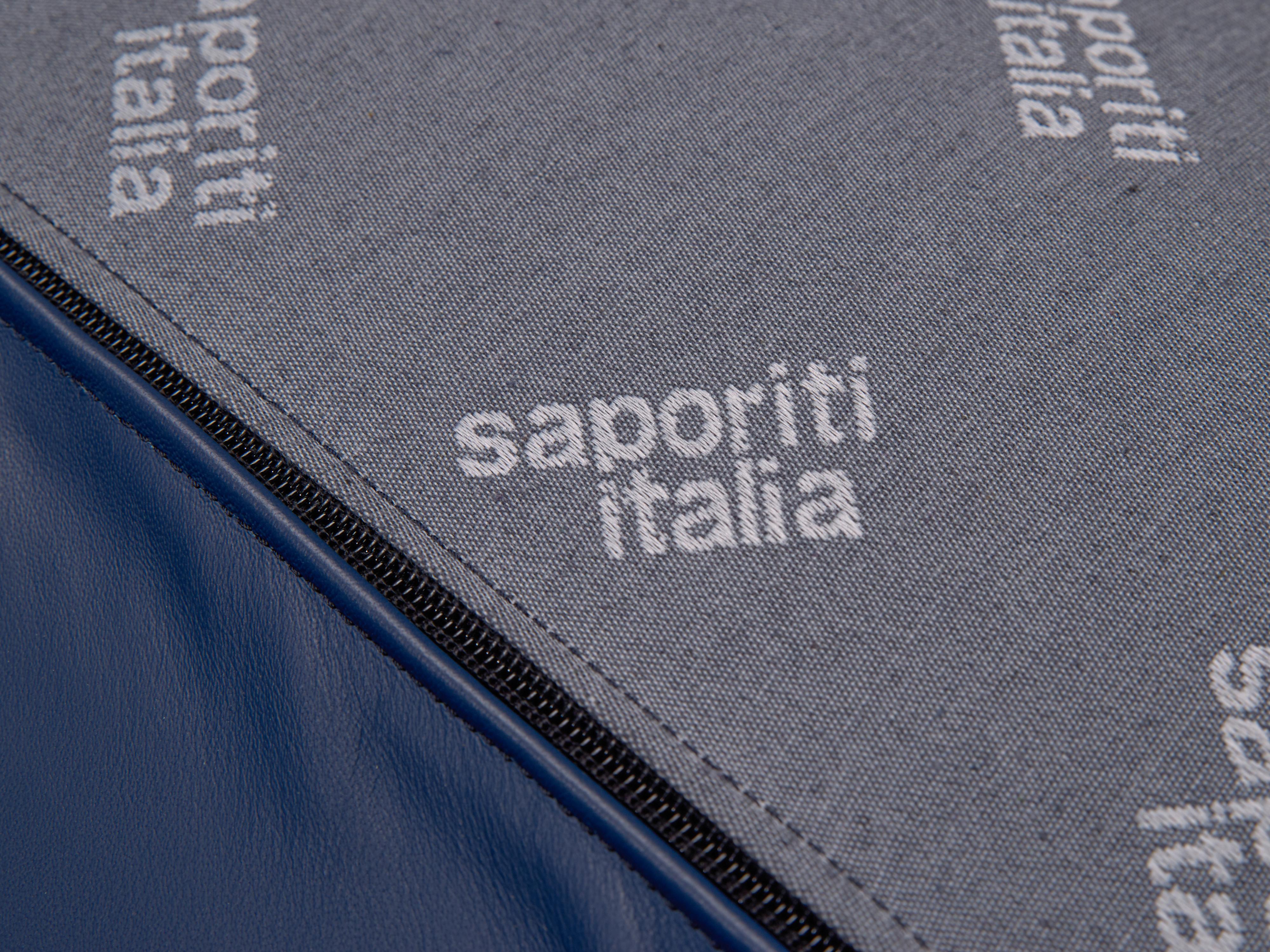 Giovanni Offredi for Saporiti Pair of 'Wave' Sofas in Sapphire Blue Leather  5