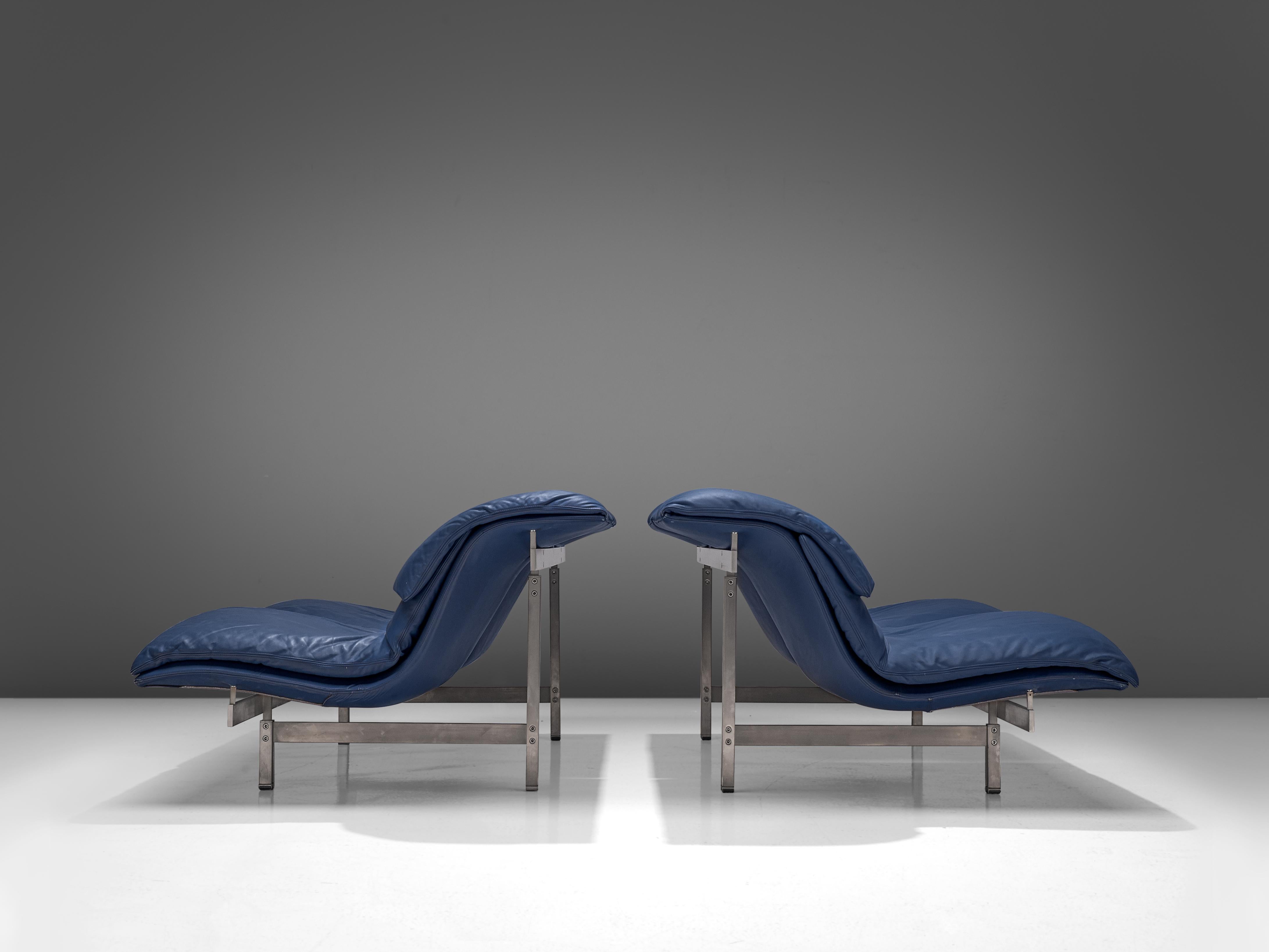 Late 20th Century Giovanni Offredi for Saporiti Pair of 'Wave' Sofas in Sapphire Blue Leather 