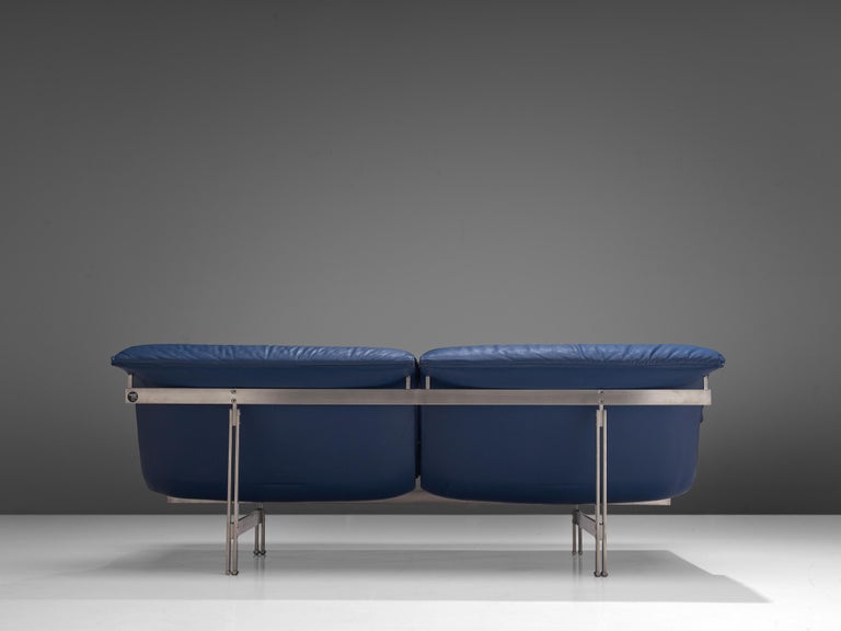 Giovanni Offredi for Saporiti Pair of 'Wave' Sofas in Sapphire Blue Leather  For Sale 1