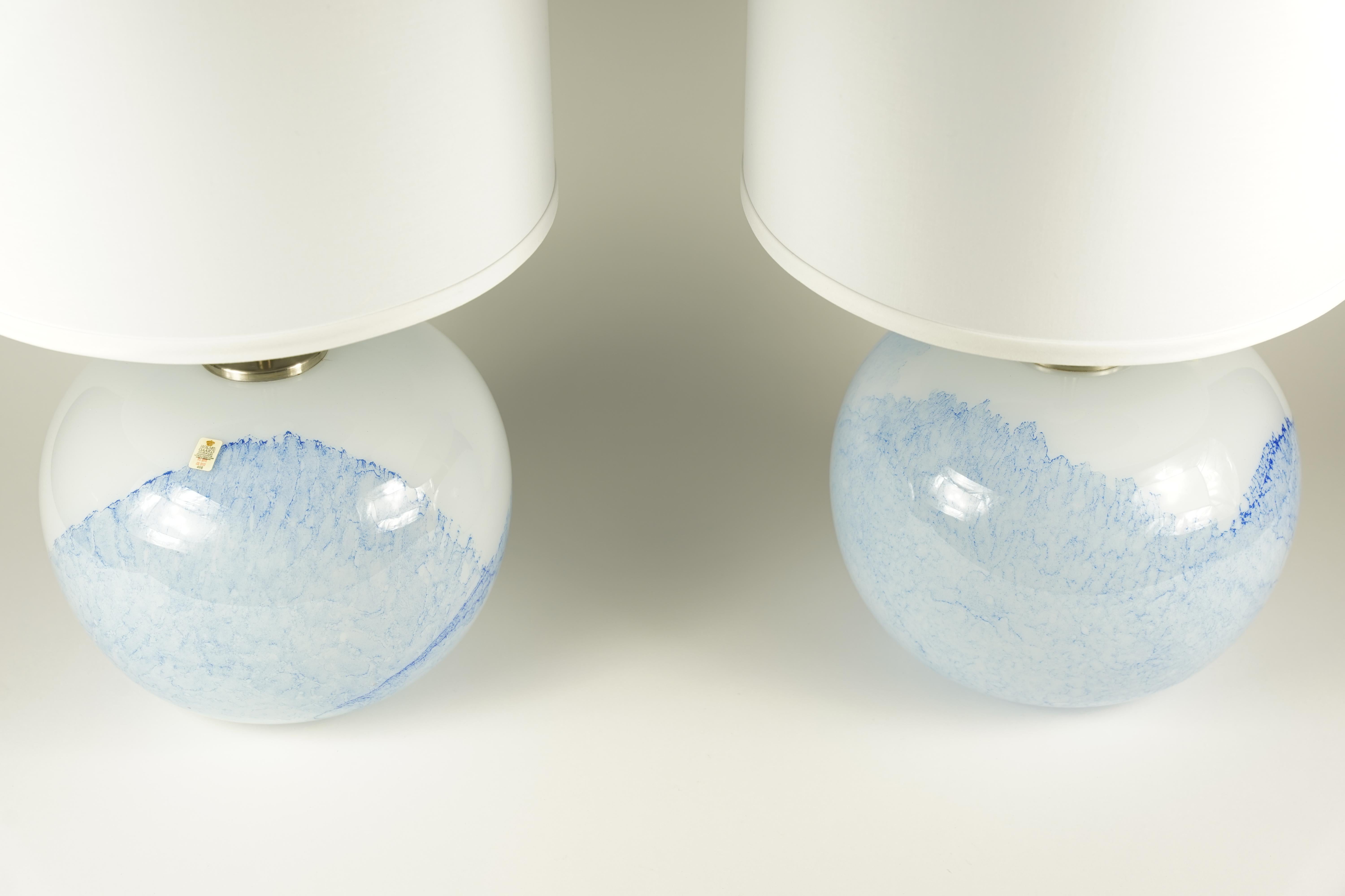 Danois blanc et bleu Paire de lampes 
