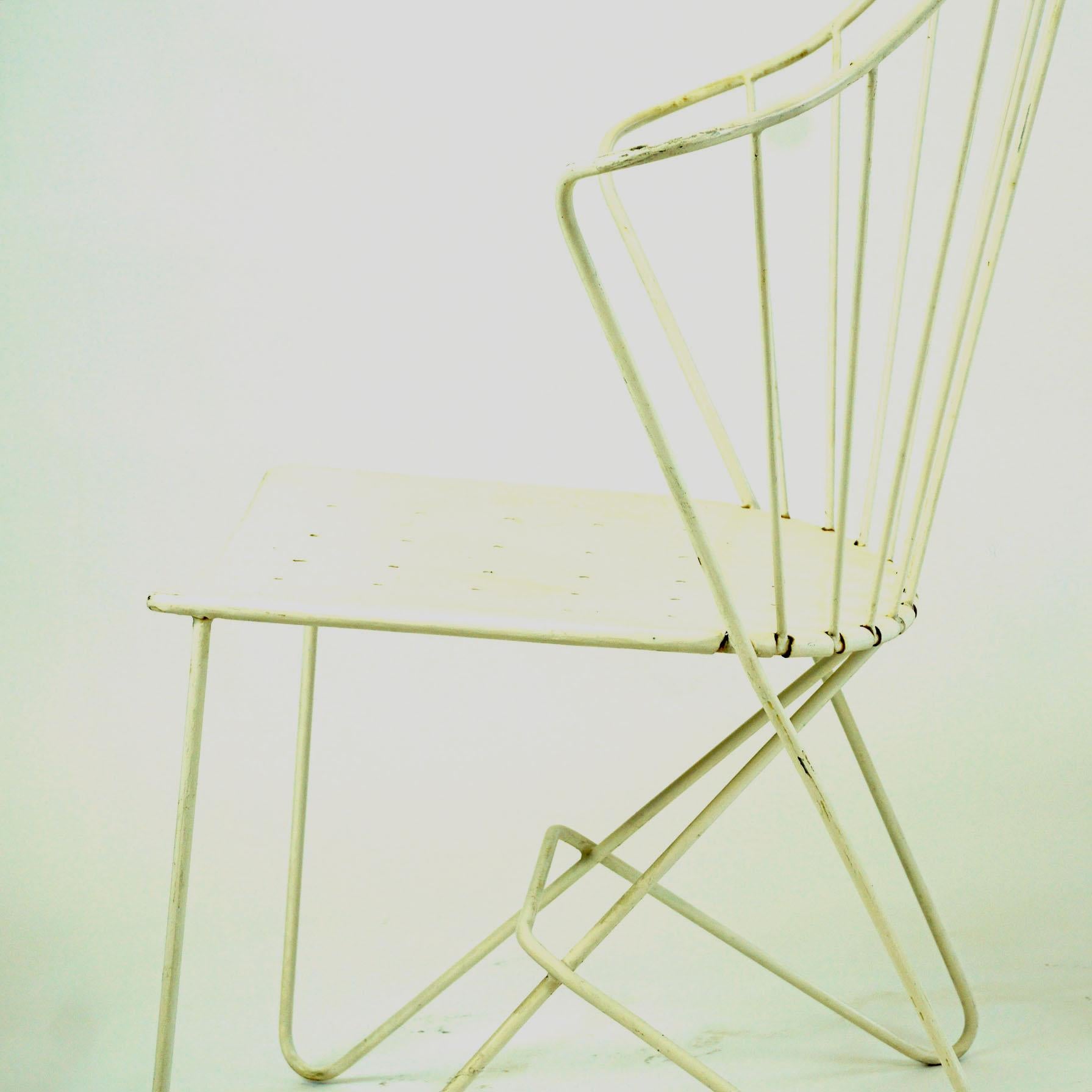 Two white Austrian Midcentury Wire Sonett Astoria Chairs 11