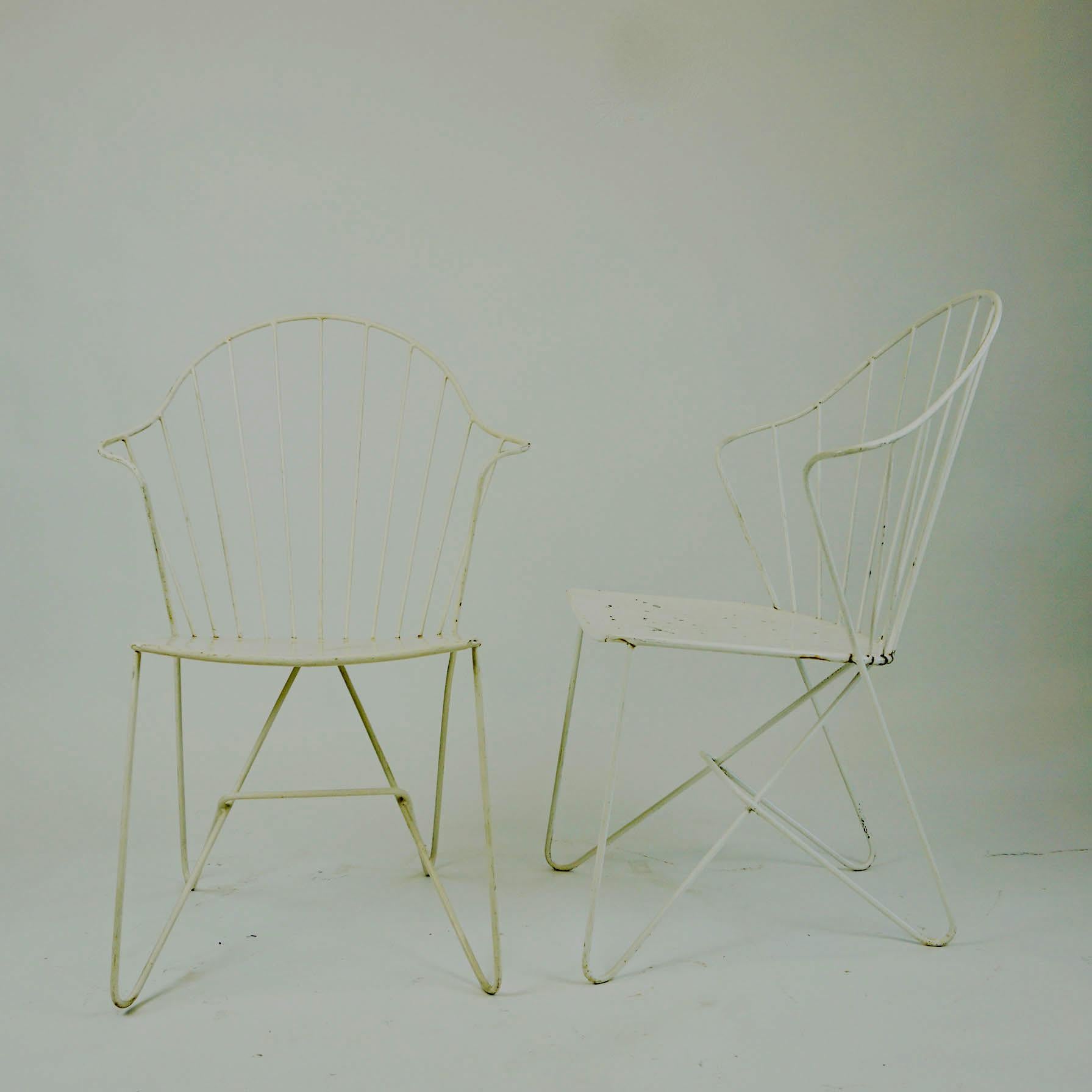 Two white Austrian Midcentury Wire Sonett Astoria Chairs 1