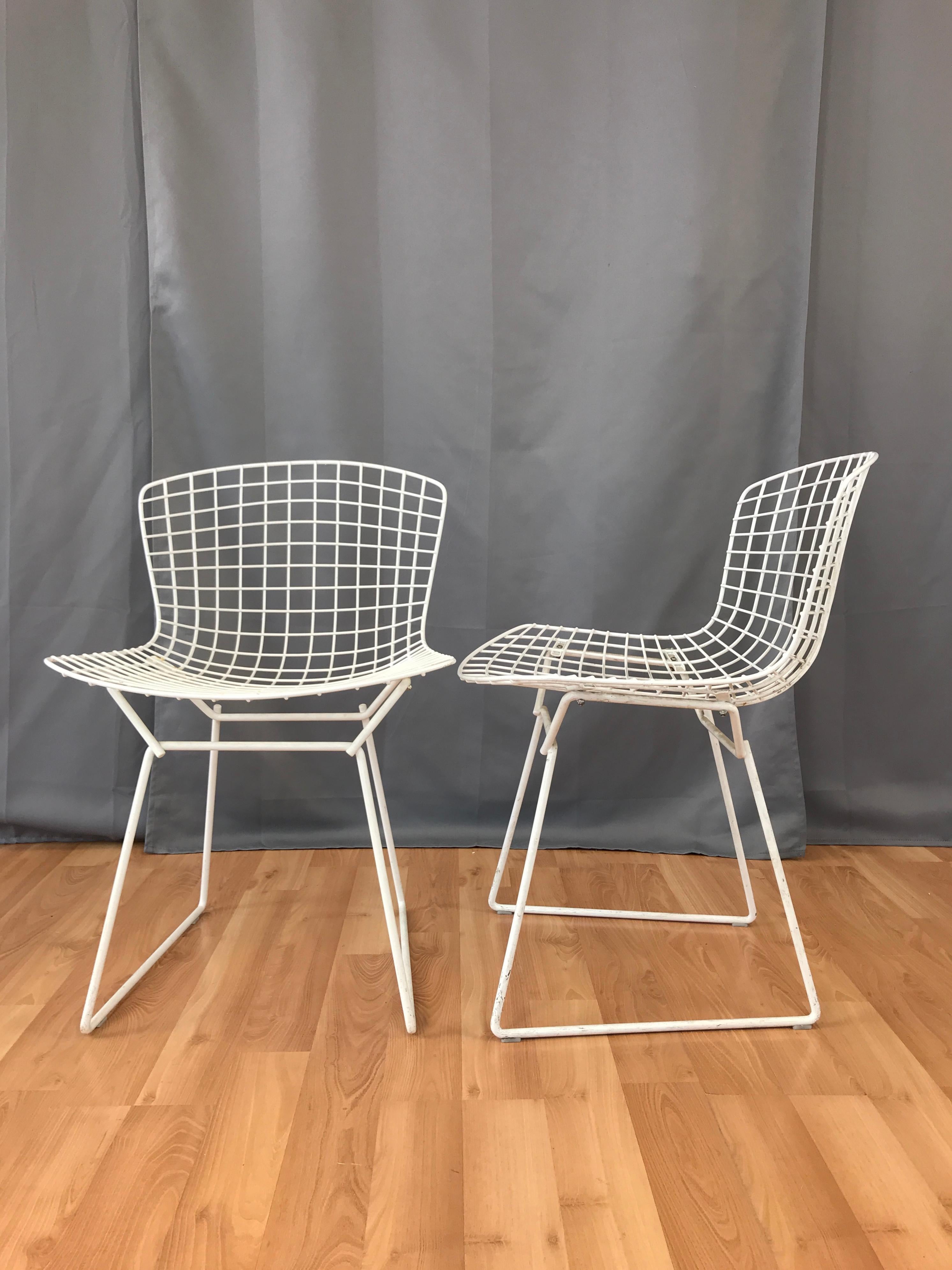 Two White Bertoia Side Chairs for Knoll For Sale 1