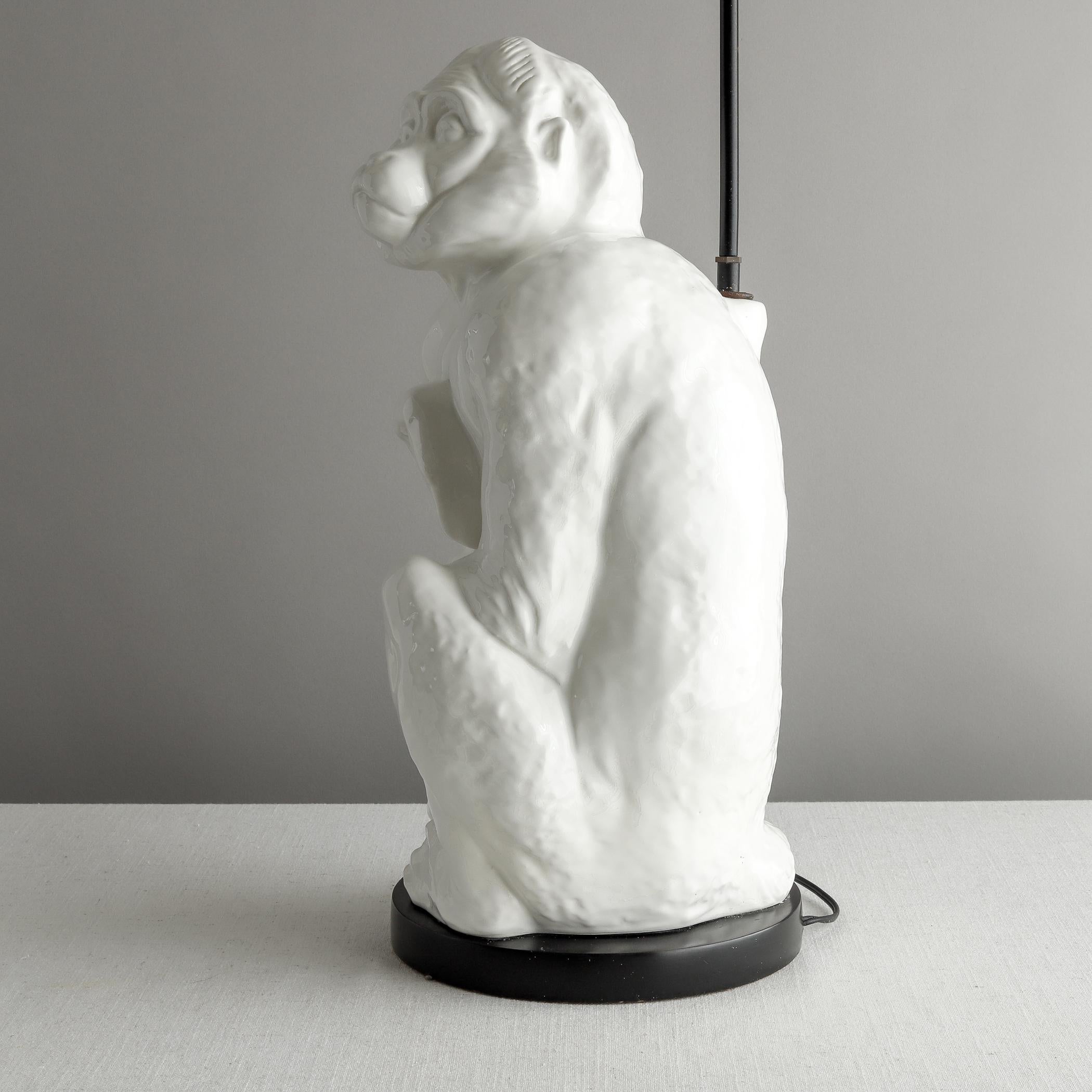 Two White Ceramic Monkey Lamps, Seated Chimp Greenspan Hollywood Regency, 1970s For Sale 6