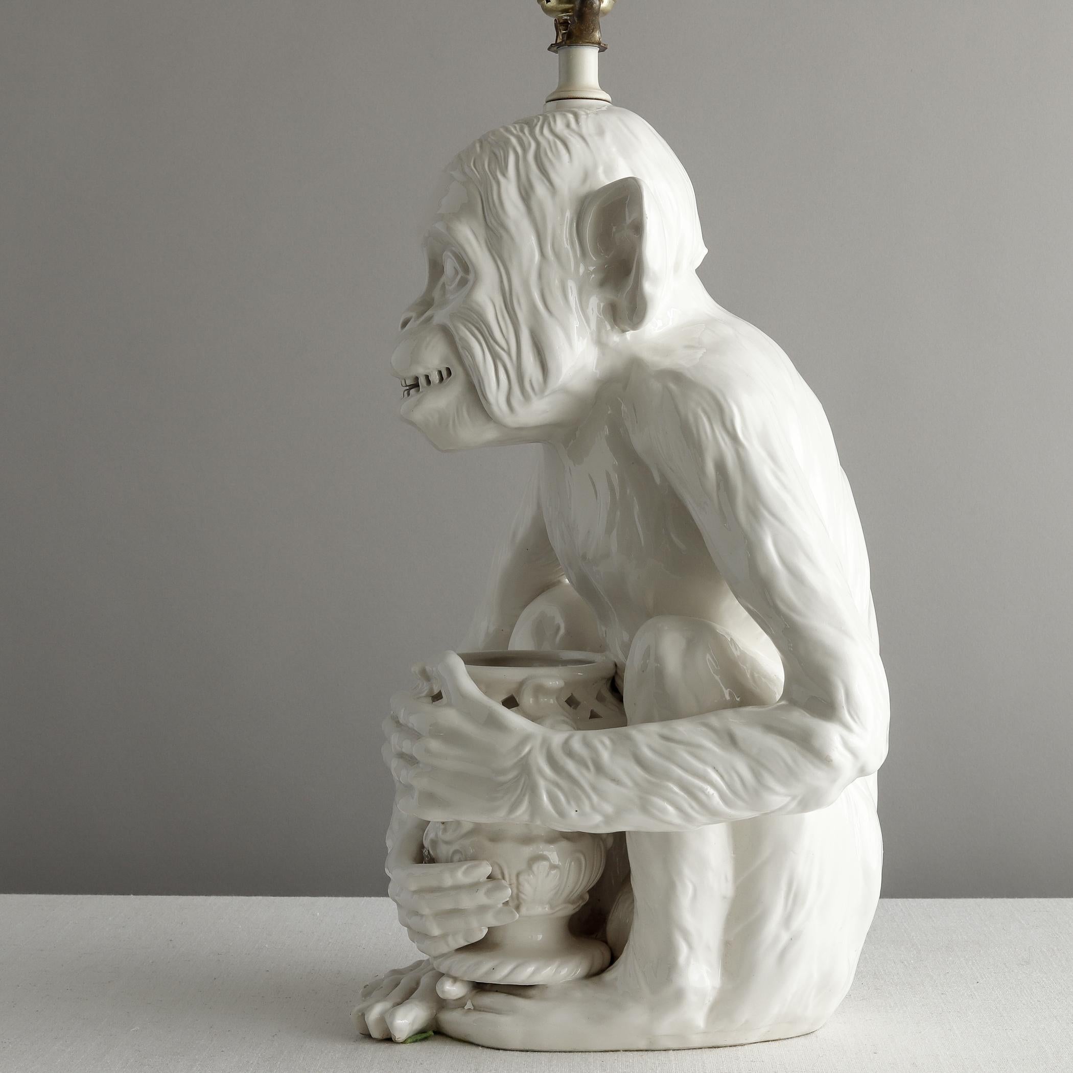 American Two White Ceramic Monkey Lamps, Seated Chimp Greenspan Hollywood Regency, 1970s For Sale