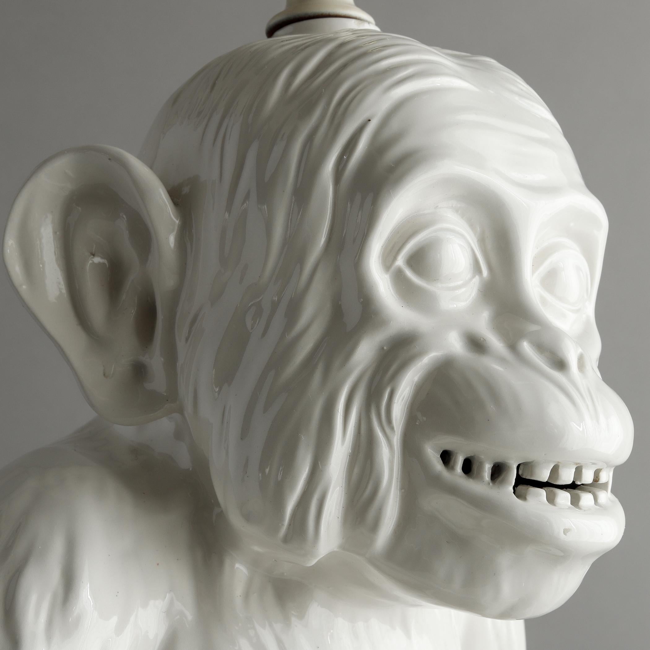 Two White Ceramic Monkey Lamps, Seated Chimp Greenspan Hollywood Regency, 1970s For Sale 1