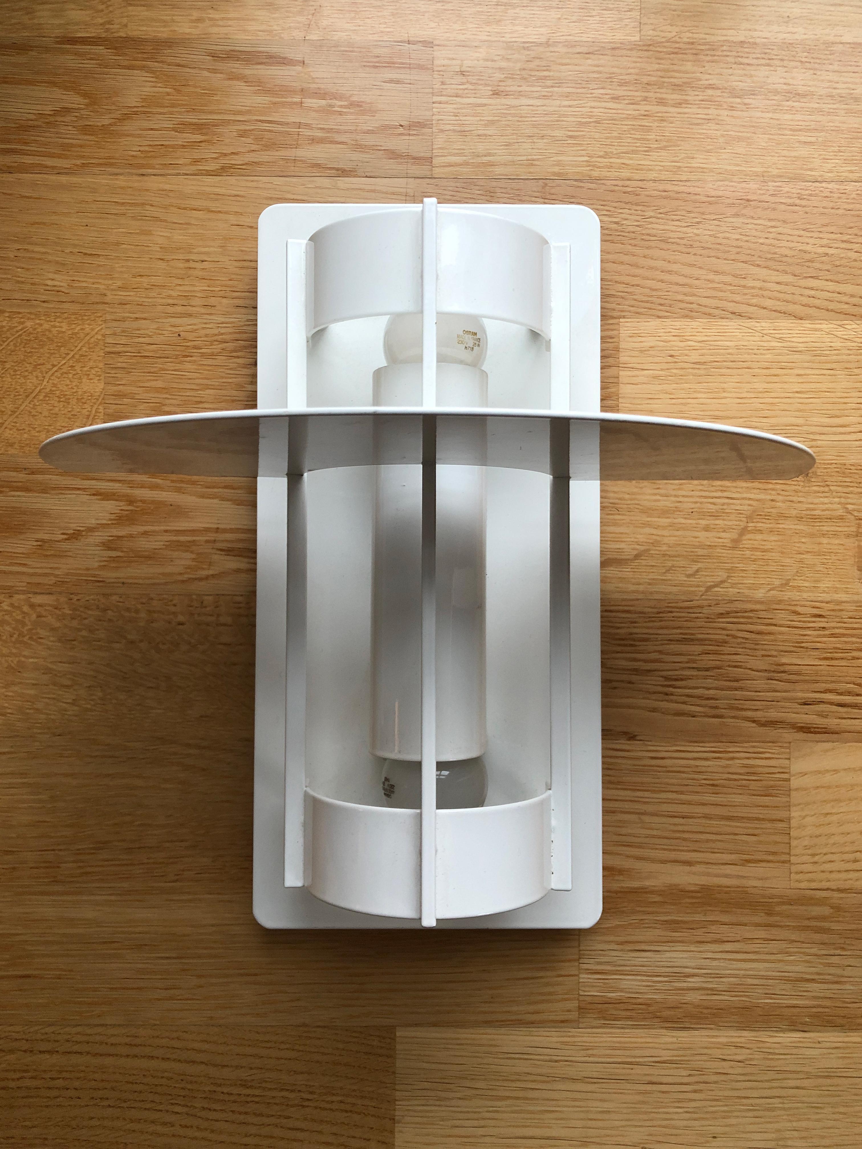Danish Two White 