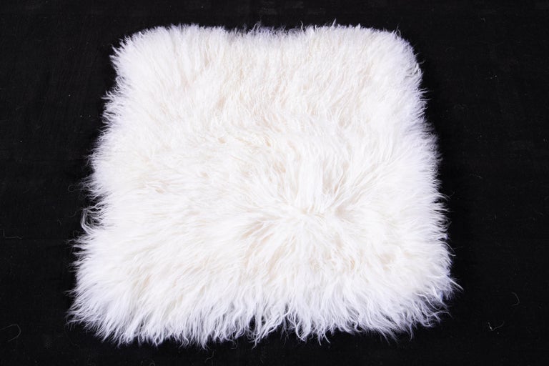 Two White Tibetan Fur Cushion Pillow Cover For Sale at 1stDibs