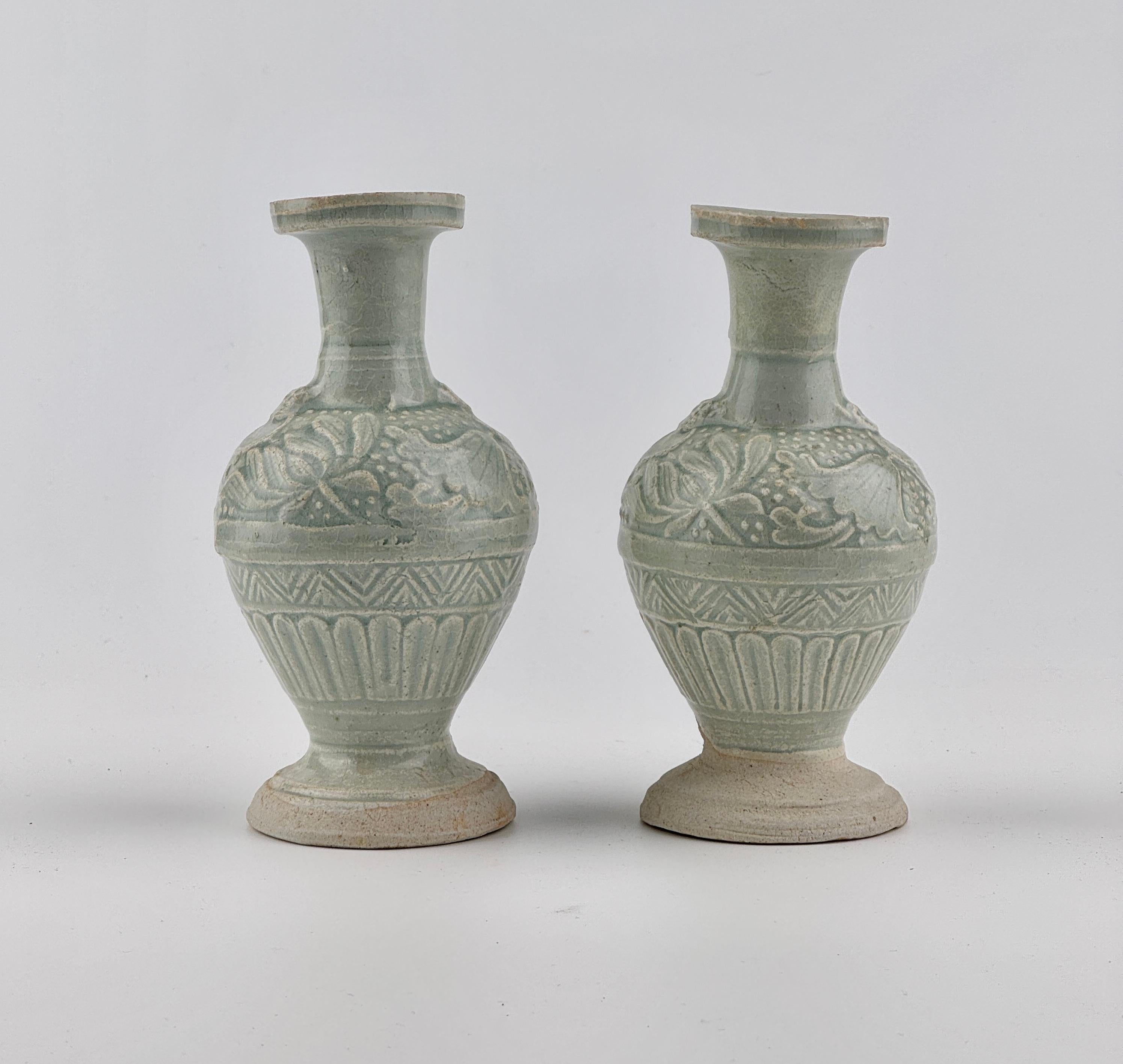 Glazed Two white ware vases with flower design, Yuan Dynasty, 14th century For Sale