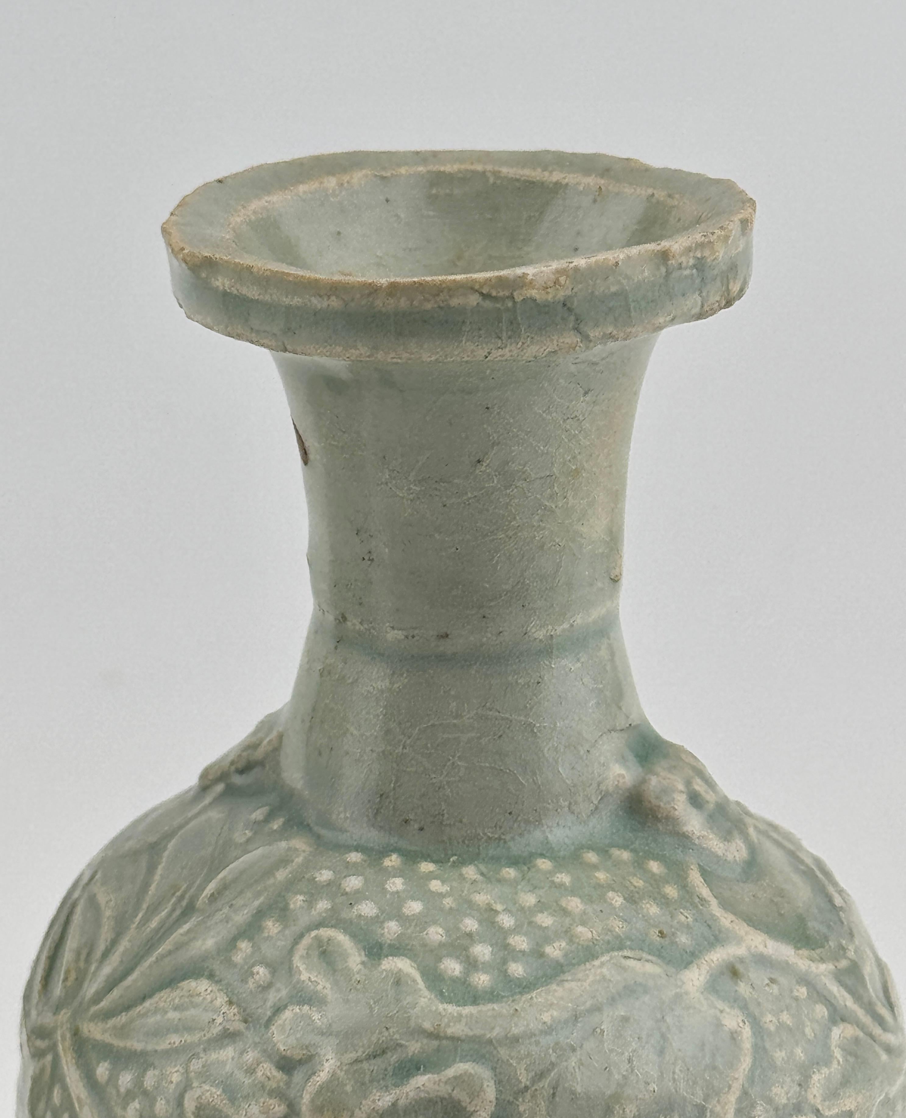 18th Century and Earlier Two white ware vases with flower design, Yuan Dynasty, 14th century For Sale