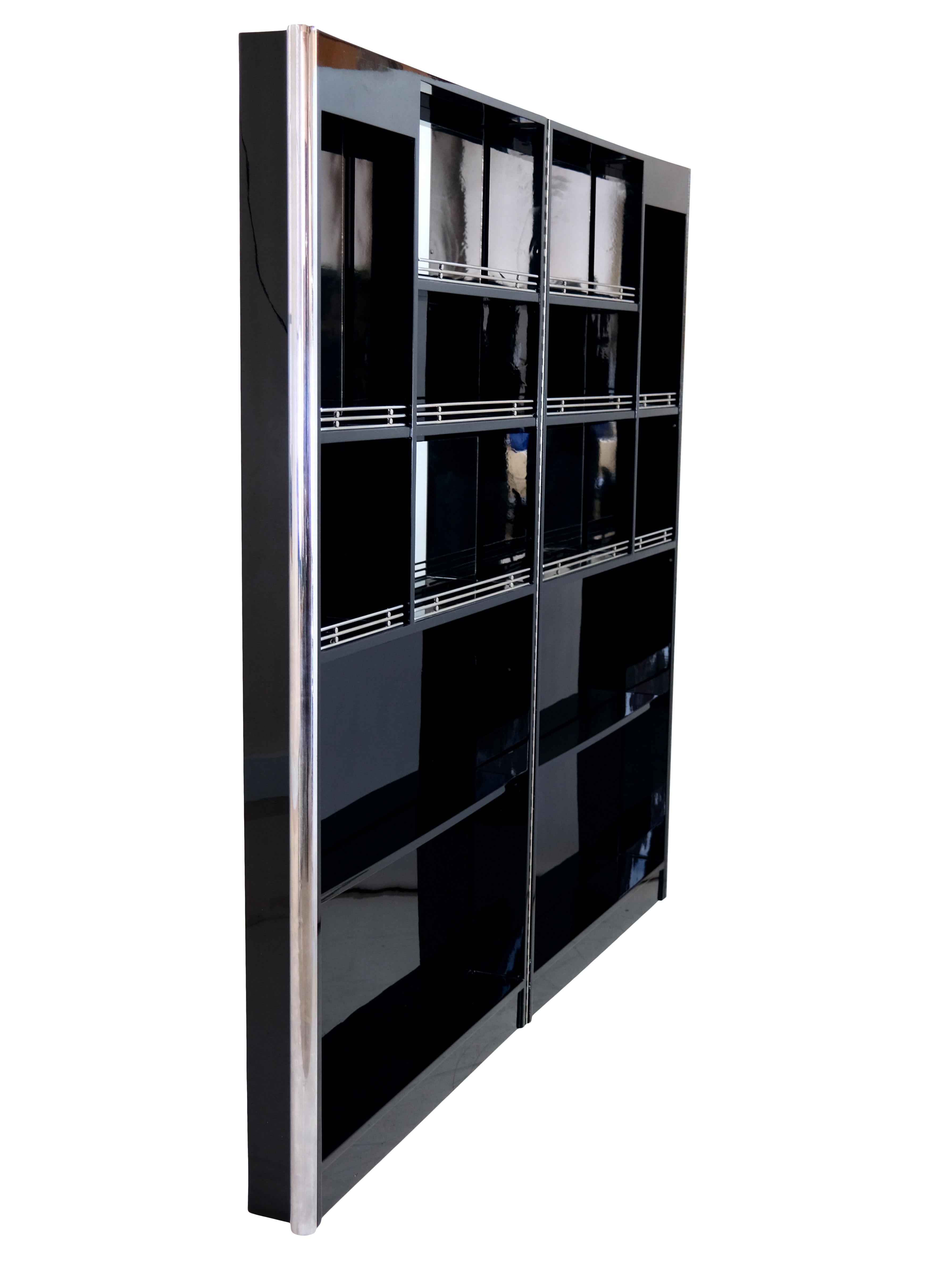 20th Century Two-Winged 1930s French Art Deco Bar Back Wall in Black Lacquer with Chrome For Sale