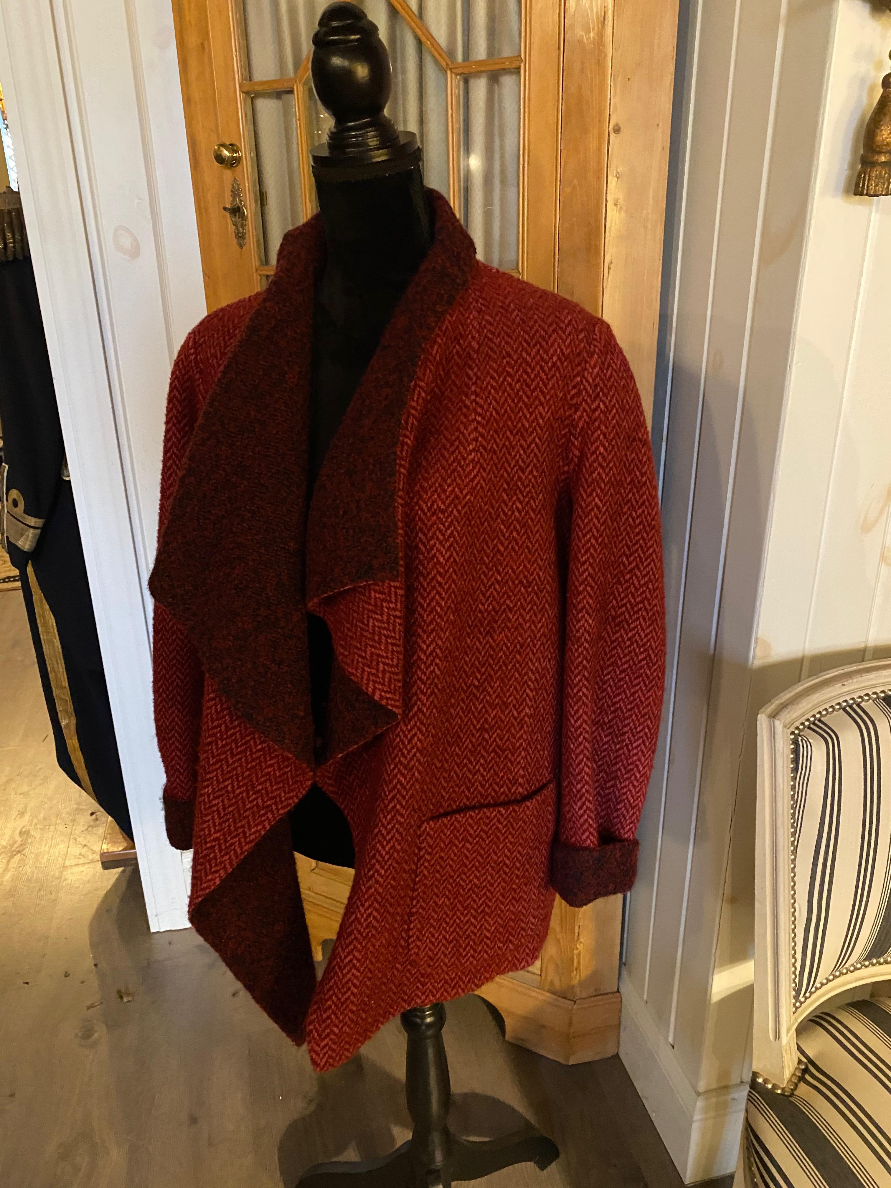 Two Wool/Cashmer Designer Jacketse Blue Houndstooth, Deep Red Reversible Jacket. For Sale 9