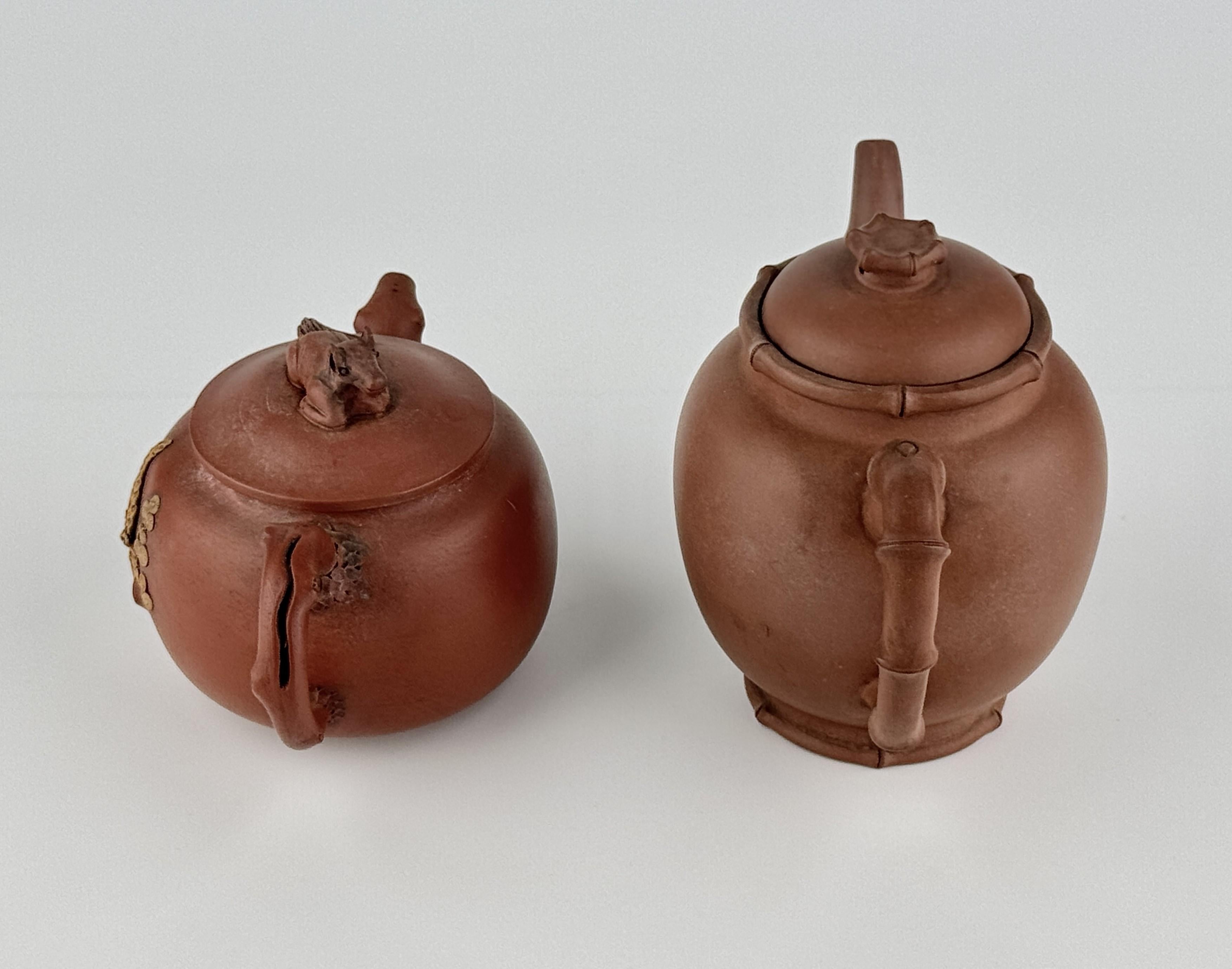 Two Yixing Zisha Teapots and Covers For Sale 5