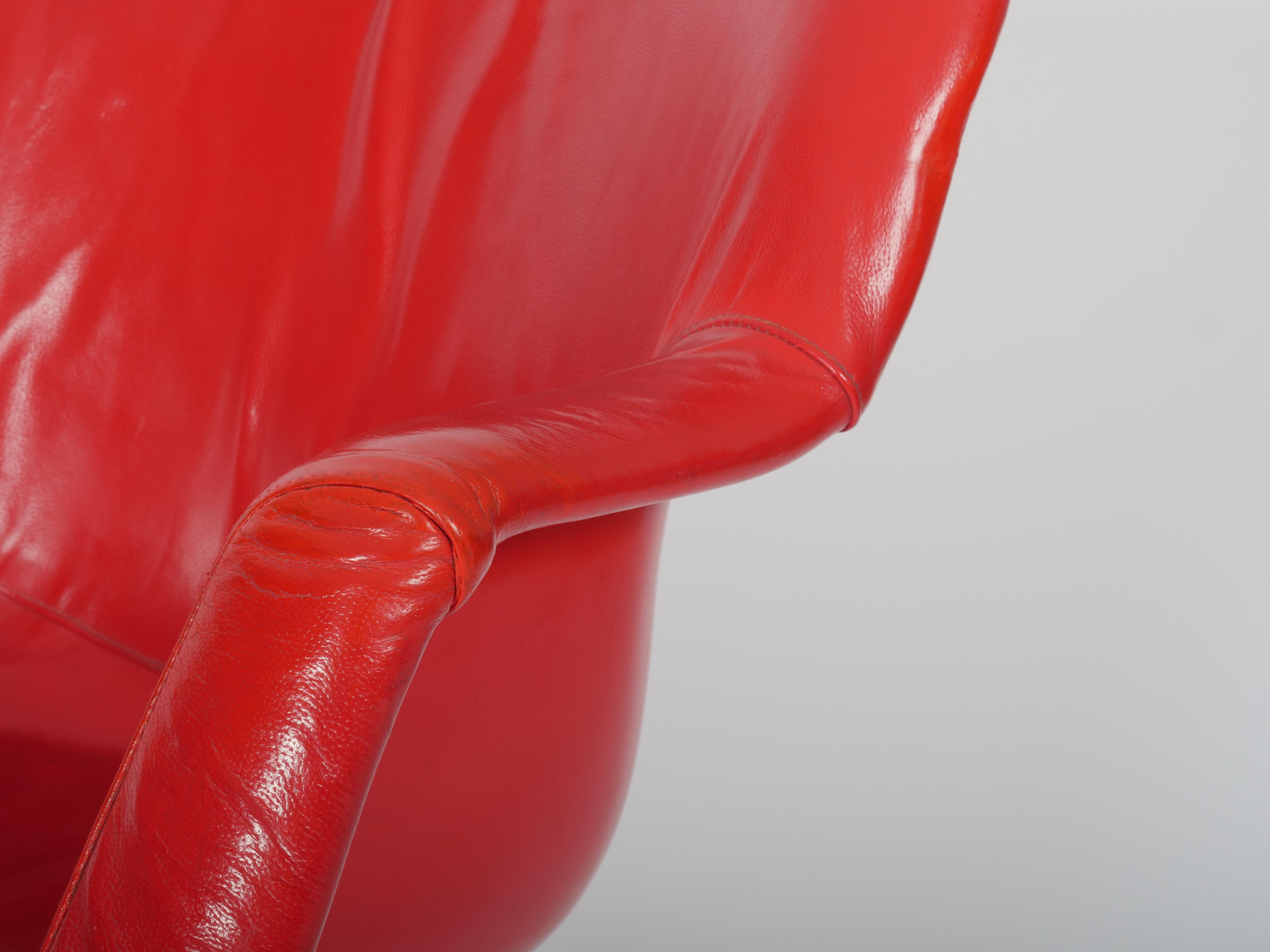 Two Yrjo Kukkapurö, red leather 'Junior' chairs by Hami Finland c1960. For Sale 1