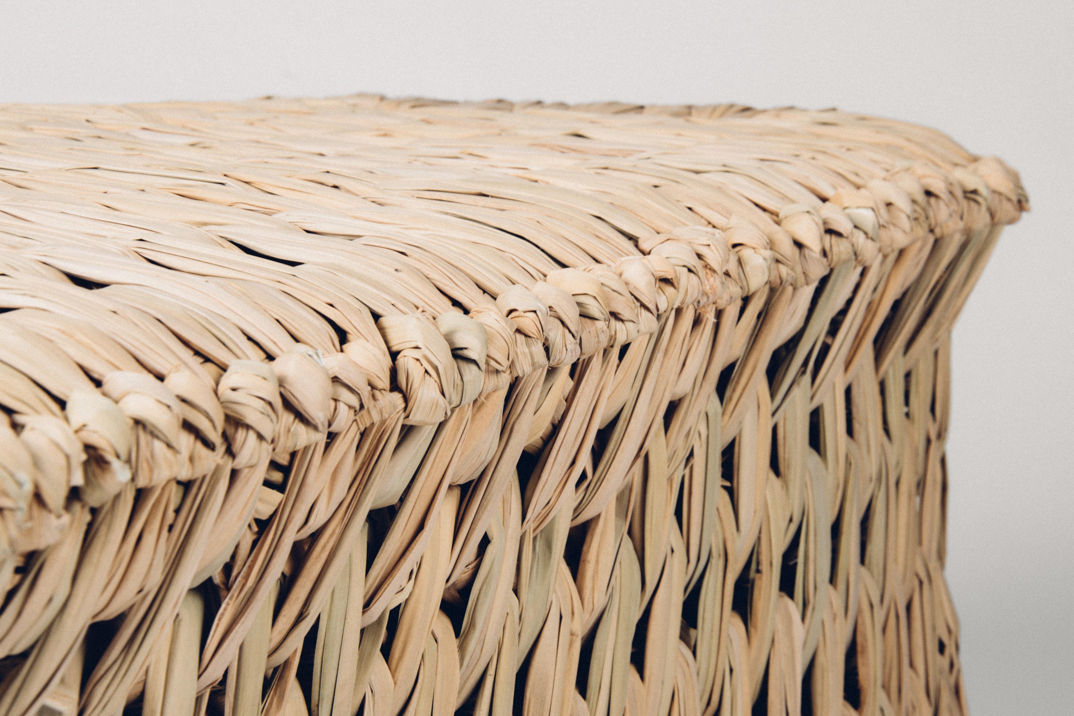 Woven Tule 'Icpalli' Bench made in Mexico from LUTECA im Zustand „Neu“ in New York, NY