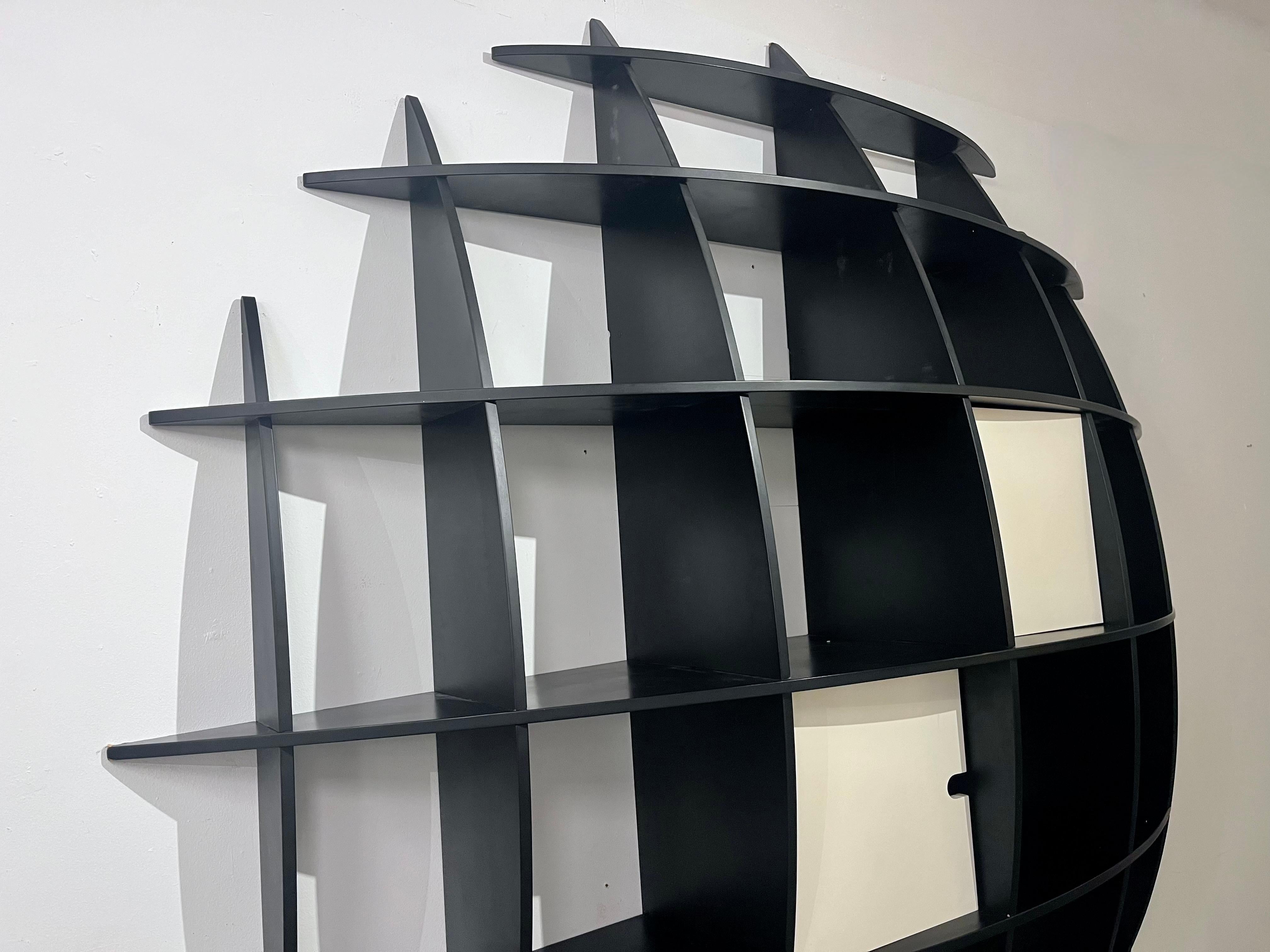 Wandschrank im Tyco-Stil von Manfredo Massironi für Nikol International – 1970er Jahre (Italienisch) im Angebot