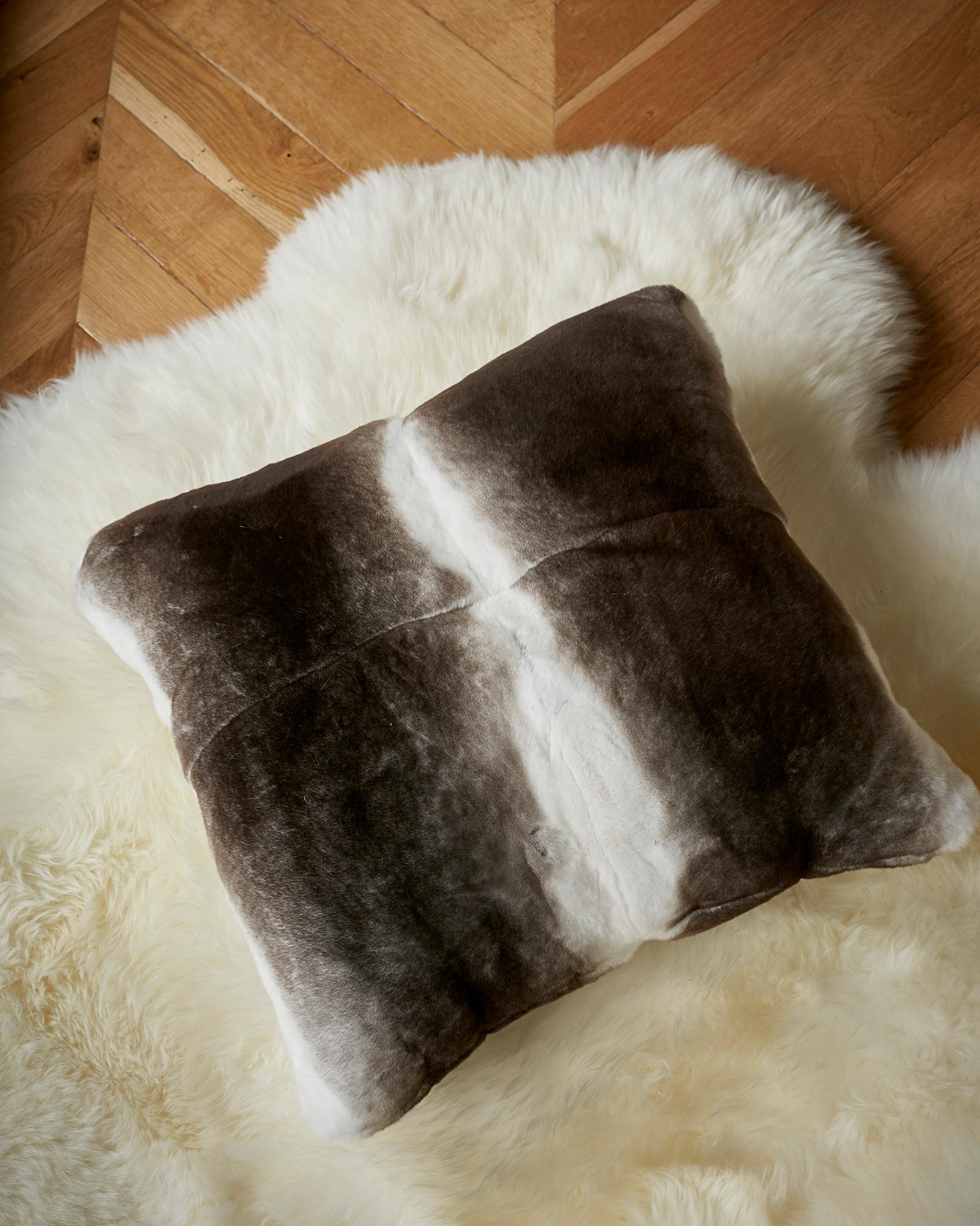 TYLER ELLIS Grey + White Orylag Fur Pillow In New Condition In Los Angeles, CA
