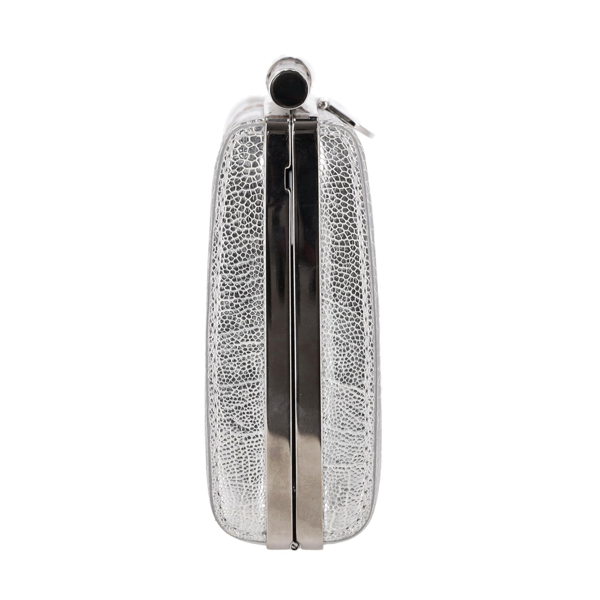 Tyler Ellis Metálico  Bolso de mano de piel de lagarto con correa de cadena Gris en venta