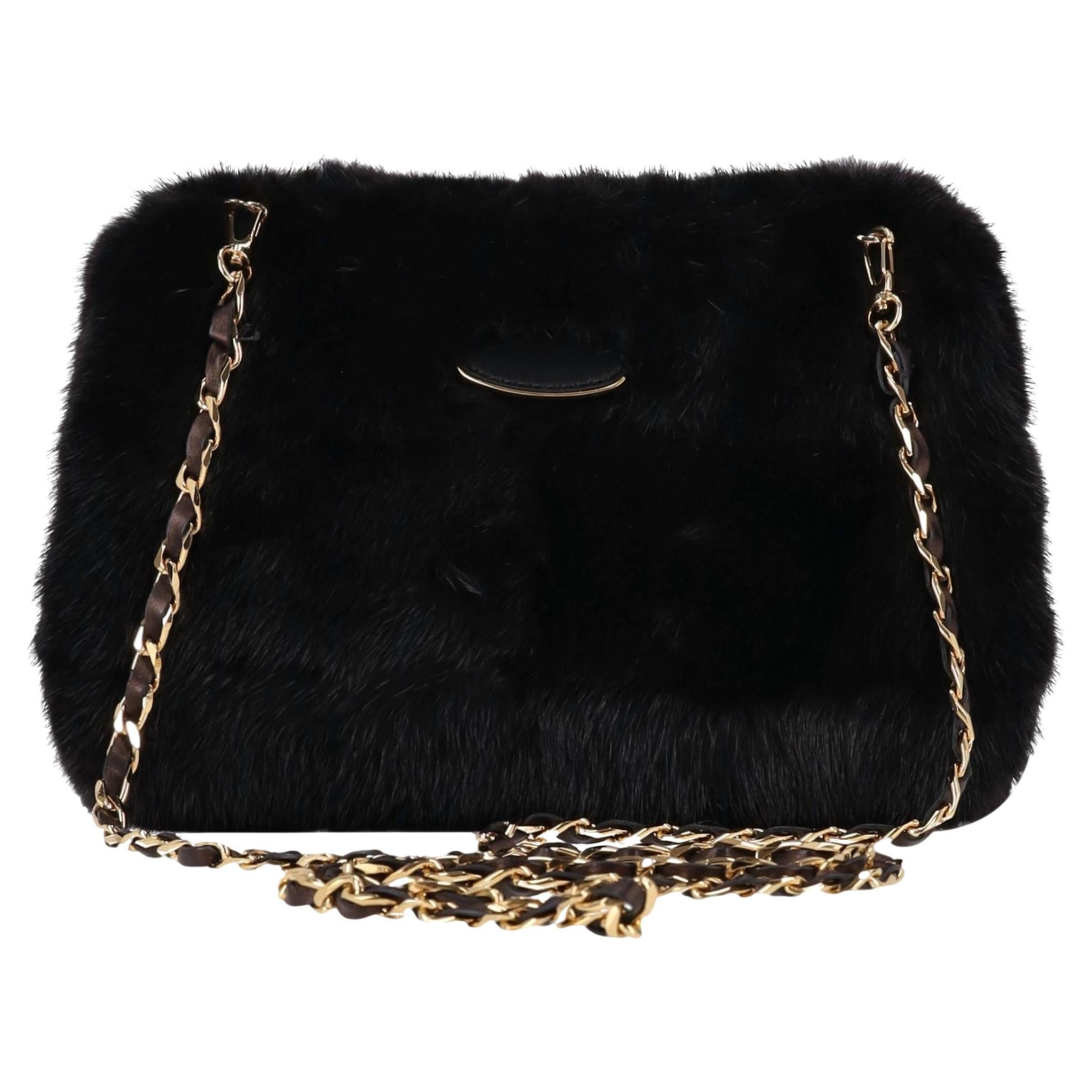 Pochette in pelliccia di visone di Tyler Ellis con tracolla in pelle e catena in vendita